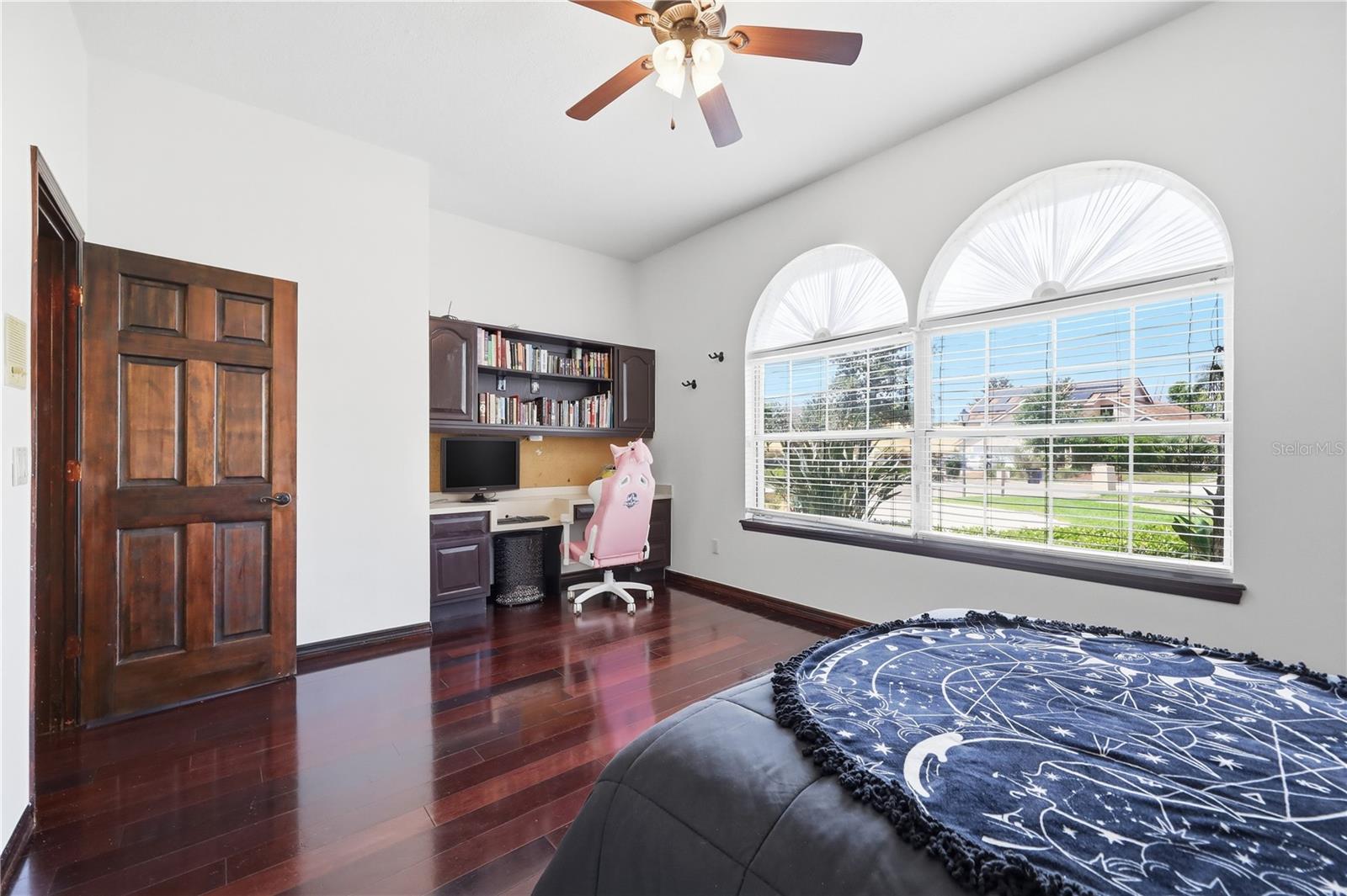 9211 HIDDEN BAY LN, ORLANDO, FL, 32819