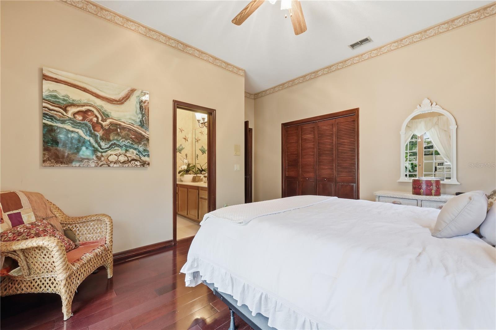 9211 HIDDEN BAY LN, ORLANDO, FL, 32819