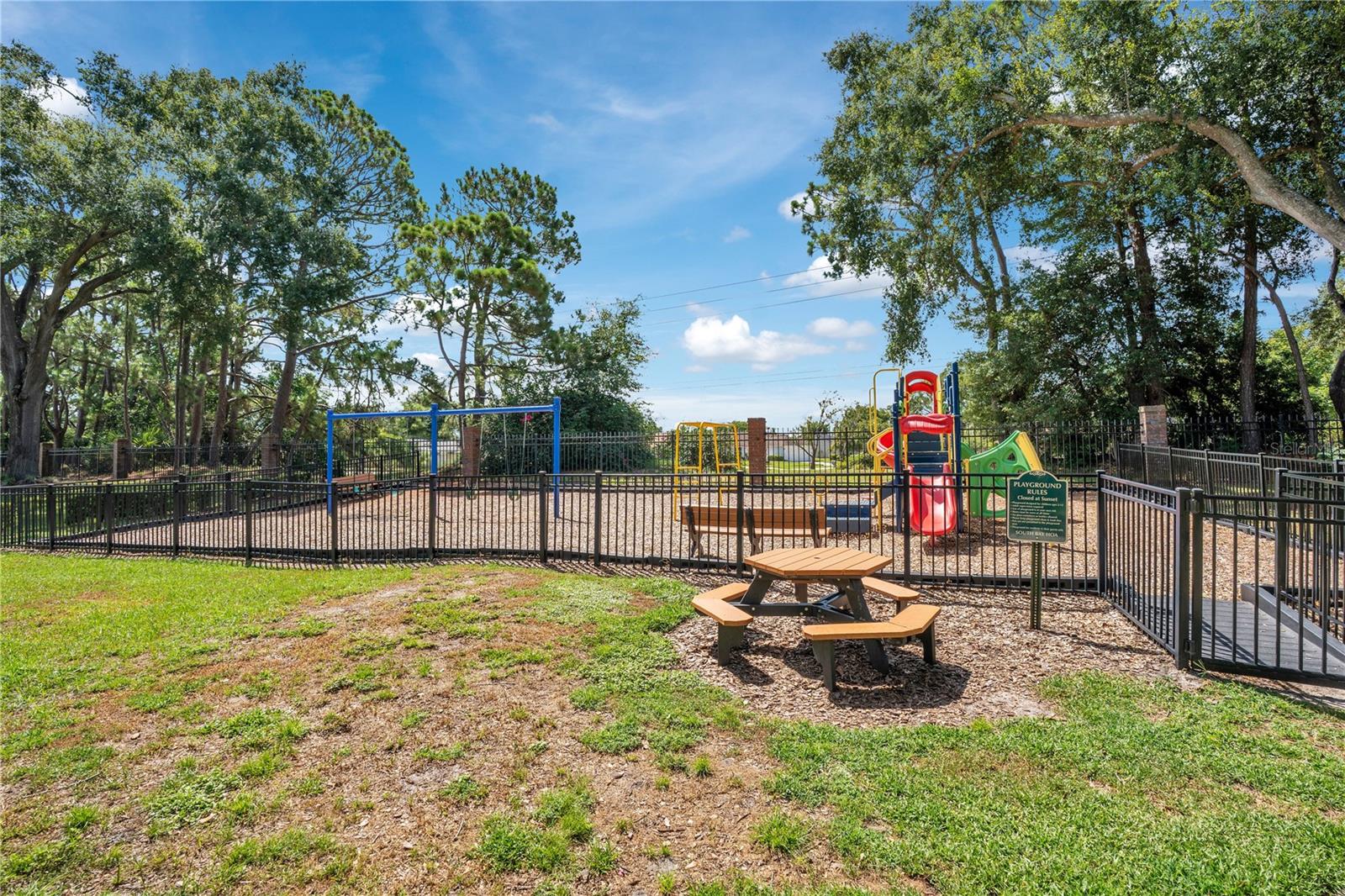 9211 HIDDEN BAY LN, ORLANDO, FL, 32819