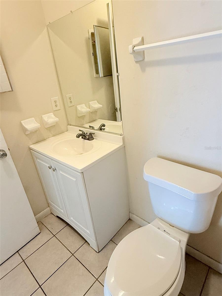 2615 E CURTIS ST, TAMPA, FL, 33610