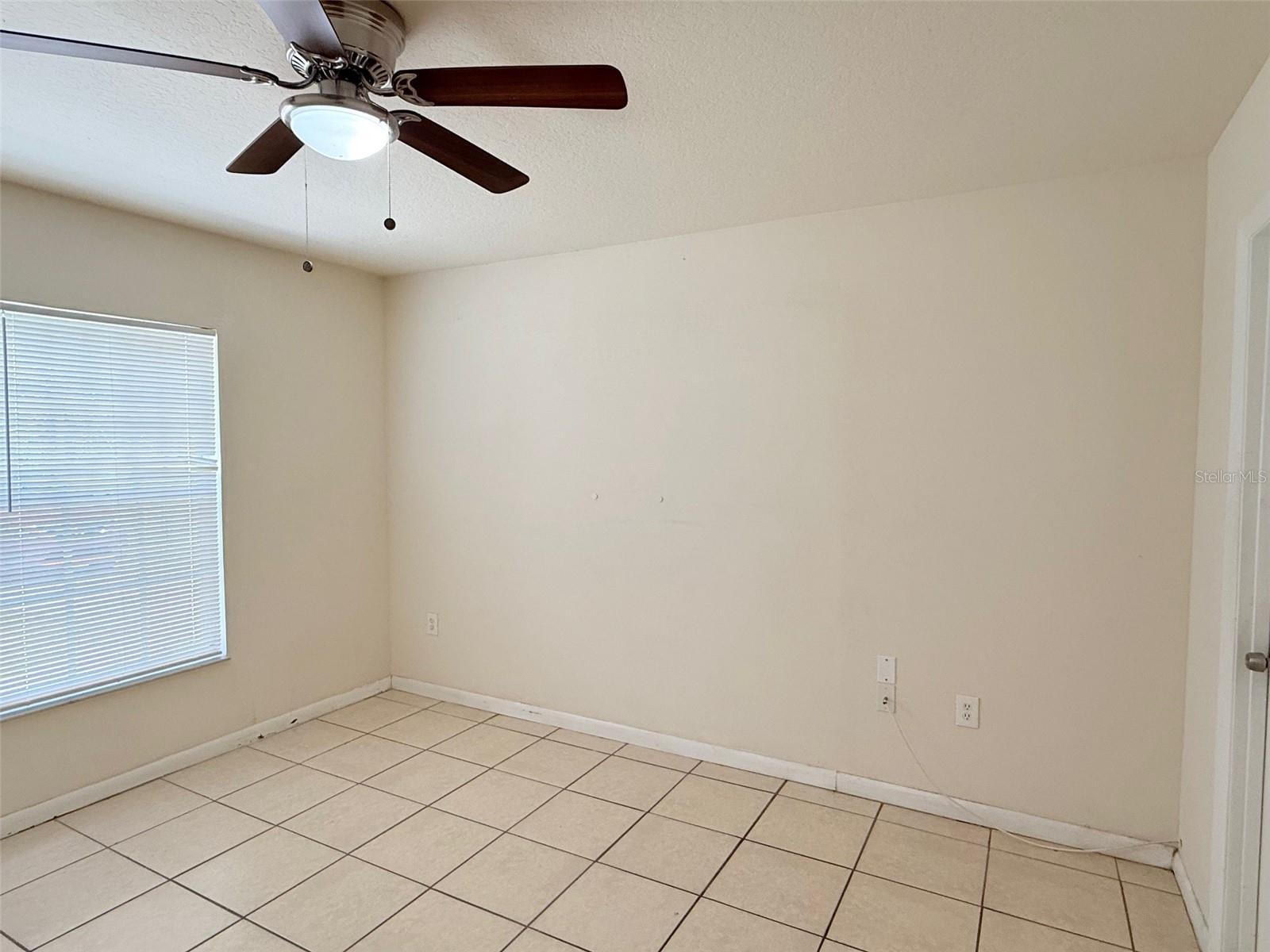 2615 E CURTIS ST, TAMPA, FL, 33610