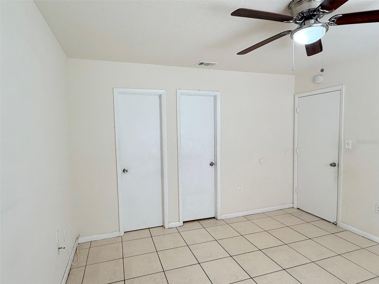 2615 E CURTIS ST, TAMPA, FL, 33610