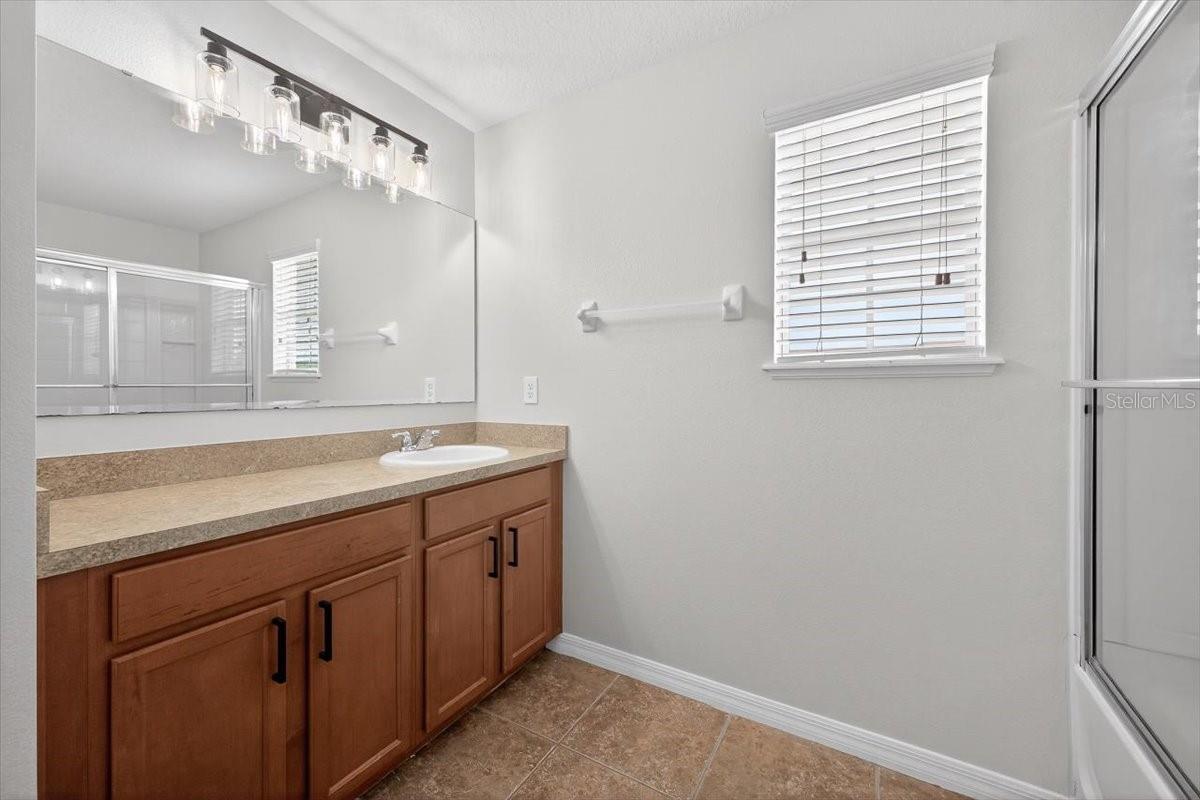 1654 J LAWSON BLVD, ORLANDO, FL, 32824