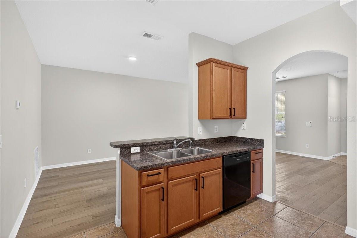 1654 J LAWSON BLVD, ORLANDO, FL, 32824