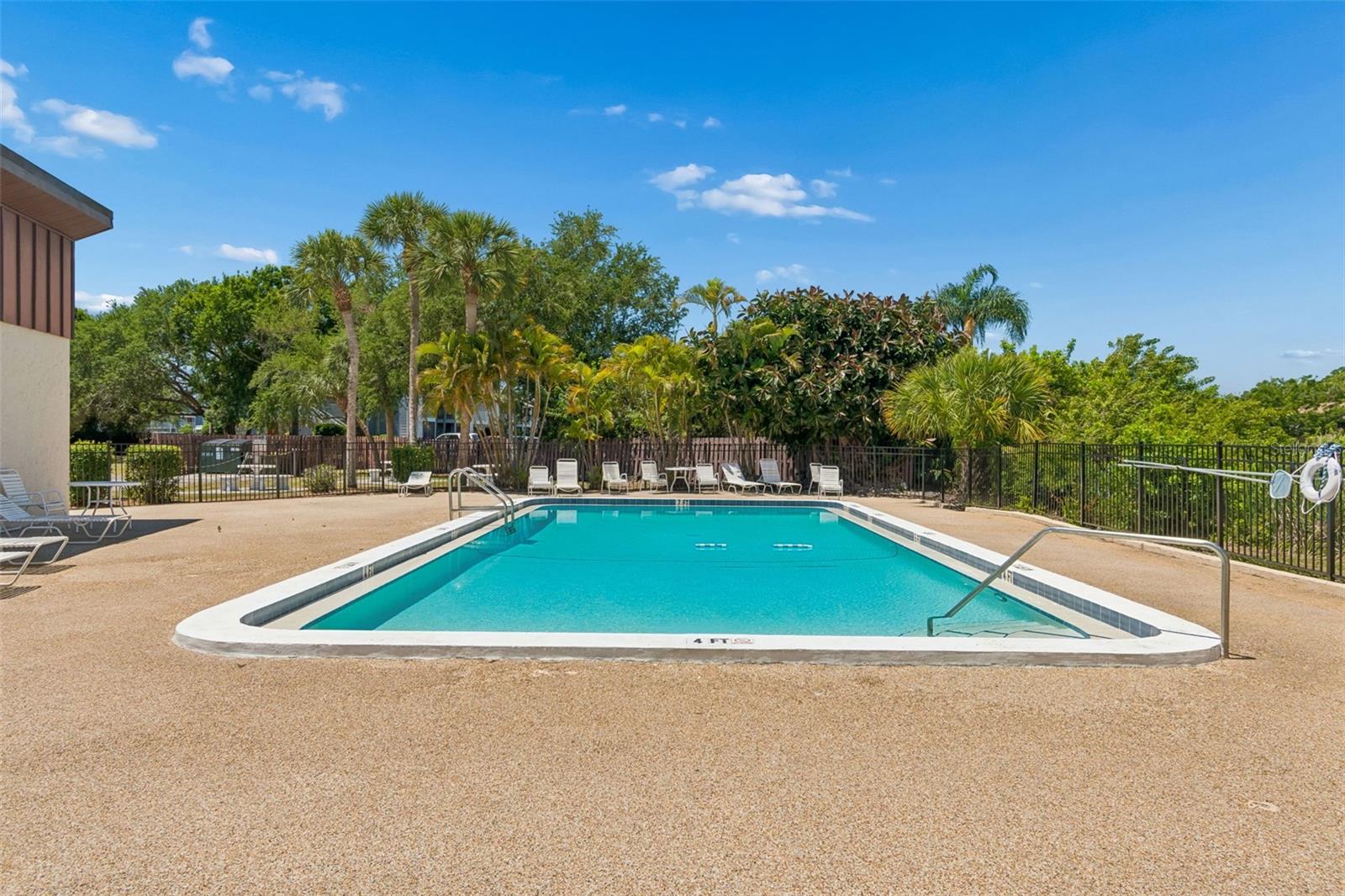 2725 HIDDEN LAKE BLVD #C, SARASOTA, FL, 34237