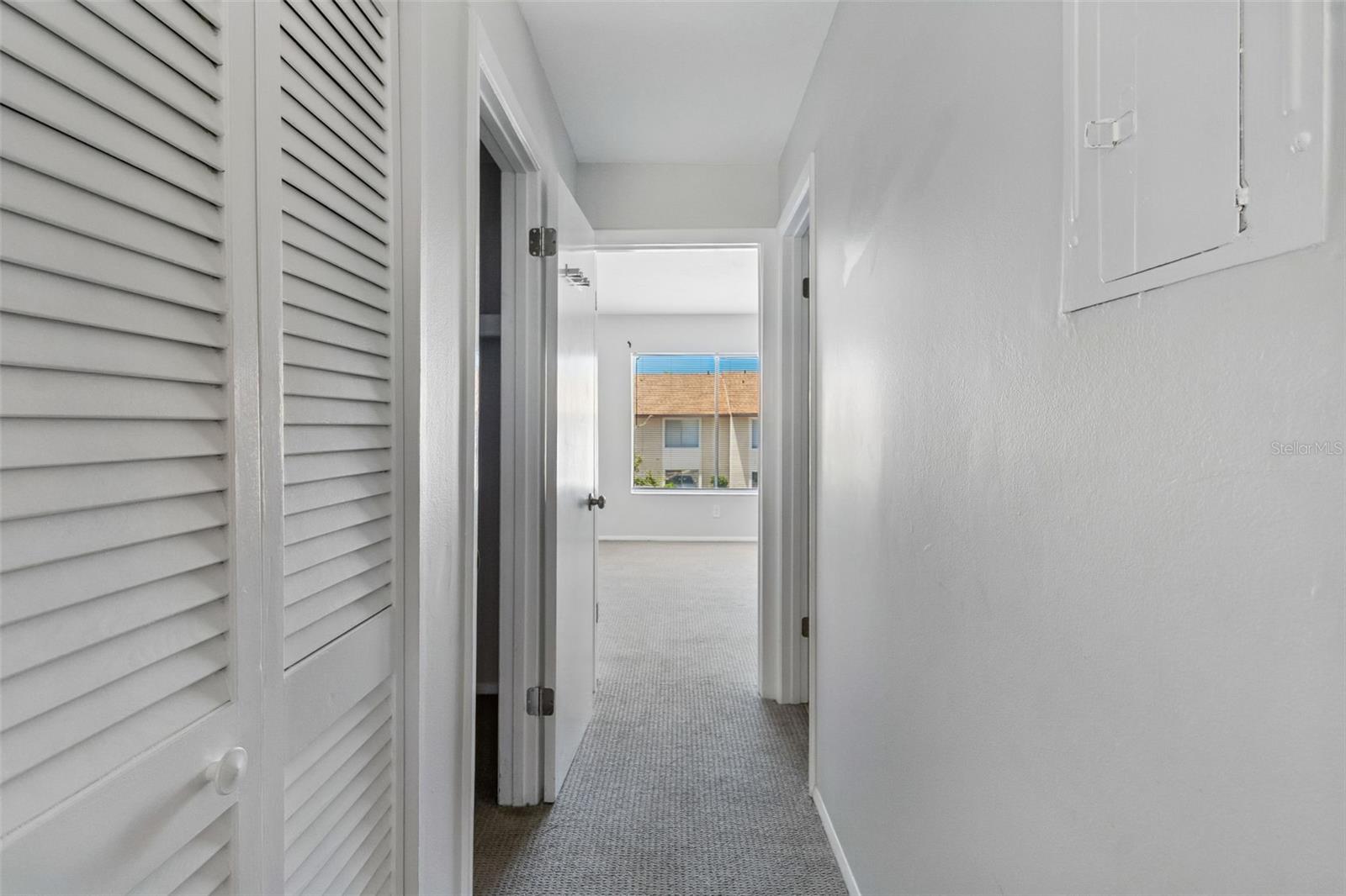 2725 HIDDEN LAKE BLVD #C, SARASOTA, FL, 34237