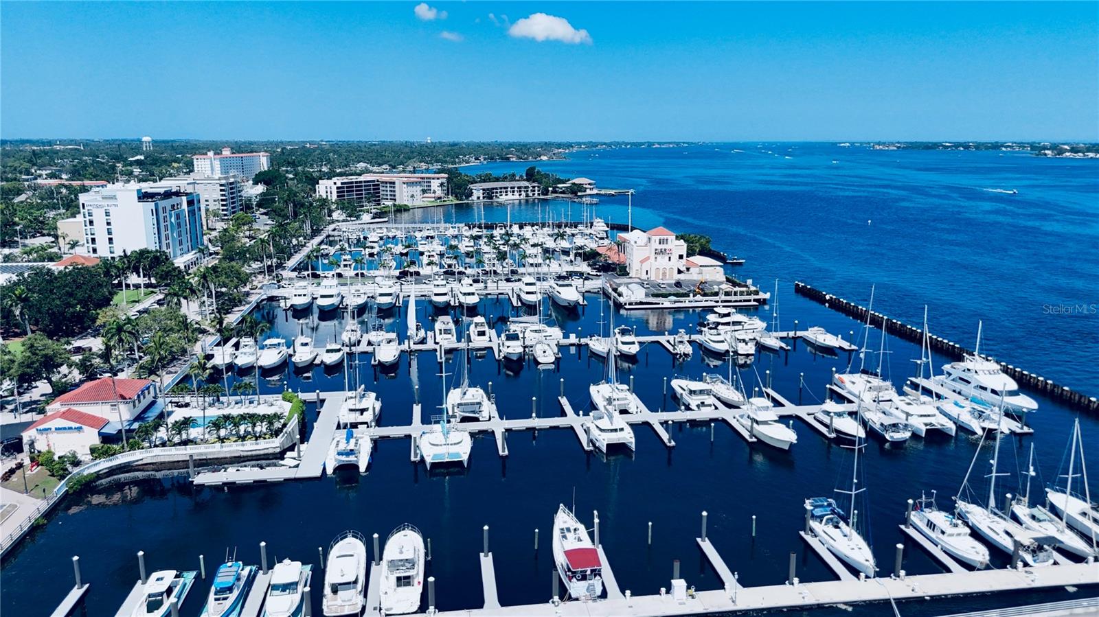 217 9TH ST E, BRADENTON, FL, 34208