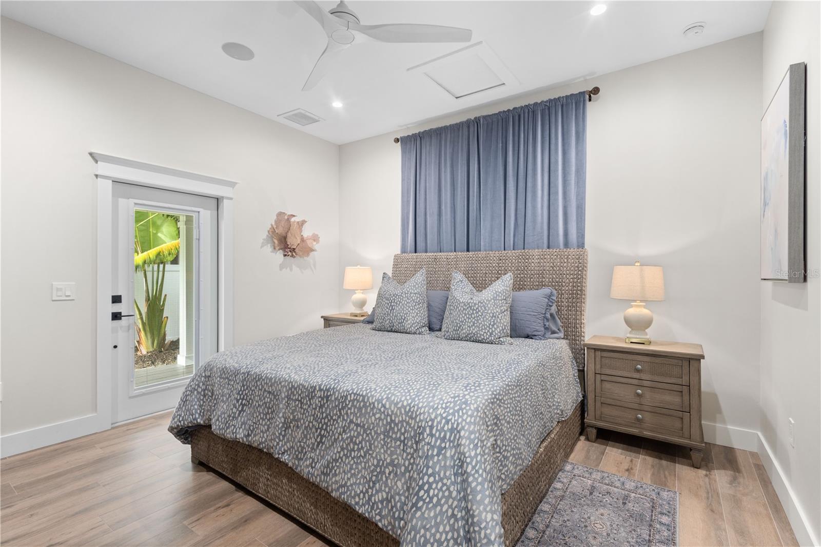 217 9TH ST E, BRADENTON, FL, 34208