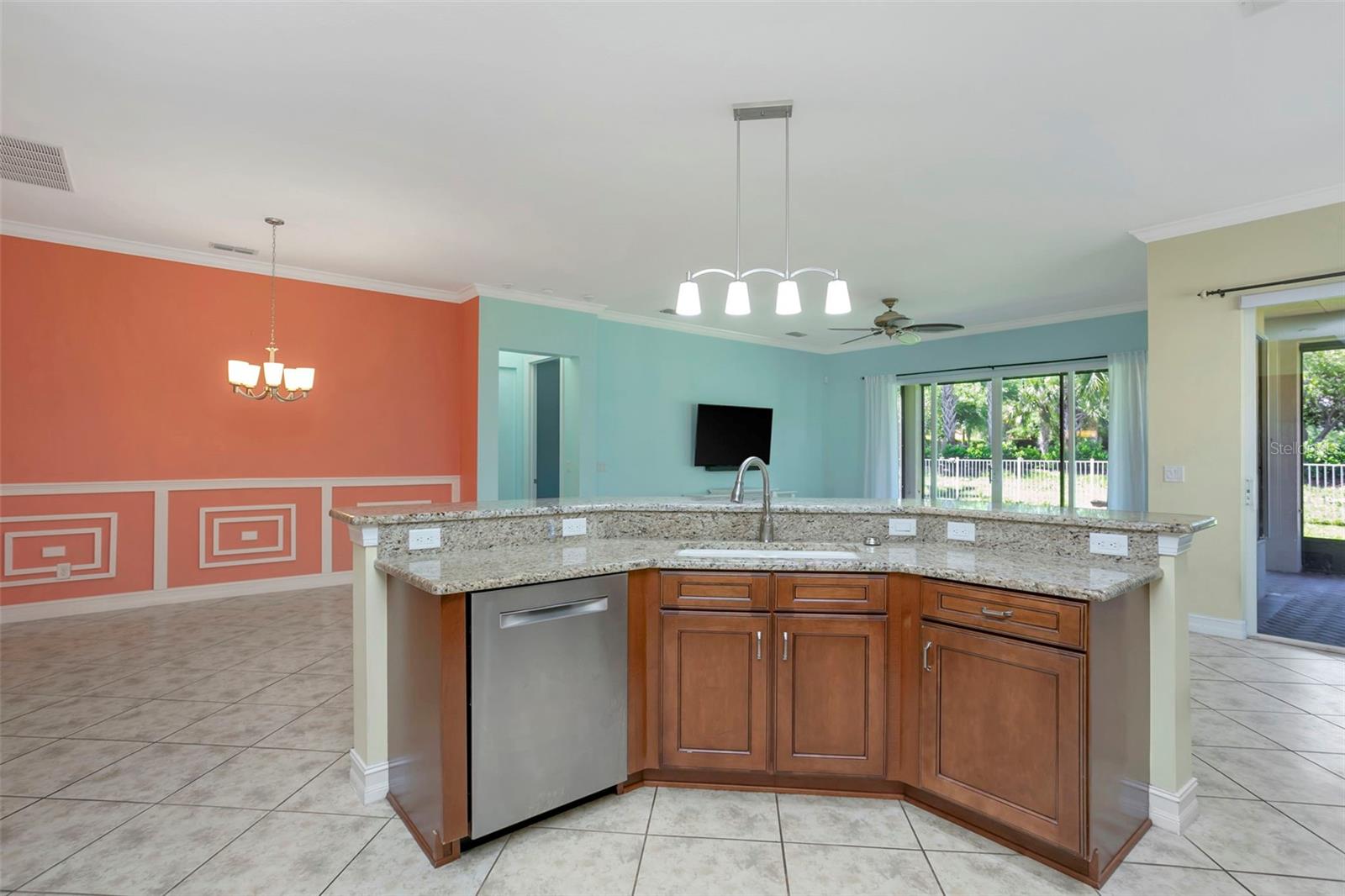 16022 GOLDEN LAKES DR, WIMAUMA, FL, 33598