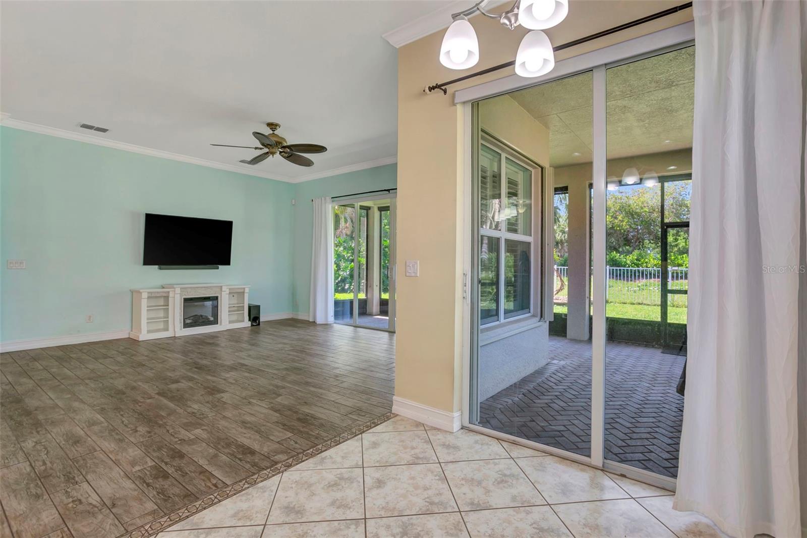 16022 GOLDEN LAKES DR, WIMAUMA, FL, 33598