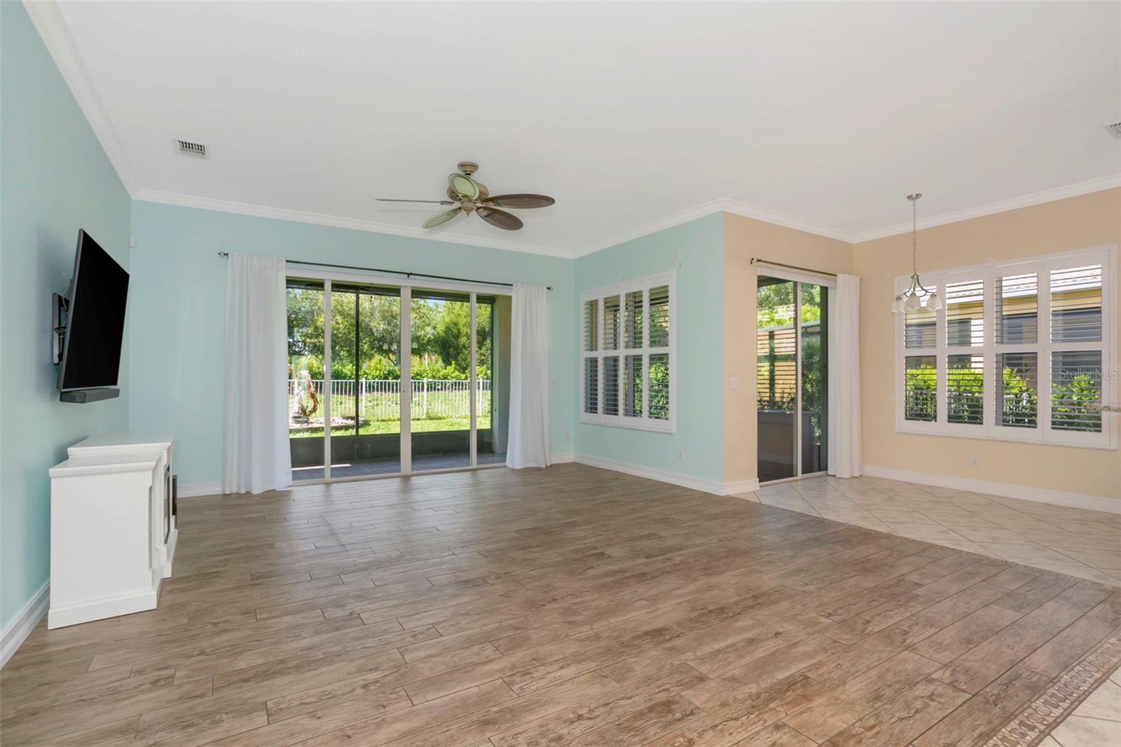 16022 GOLDEN LAKES DR, WIMAUMA, FL, 33598