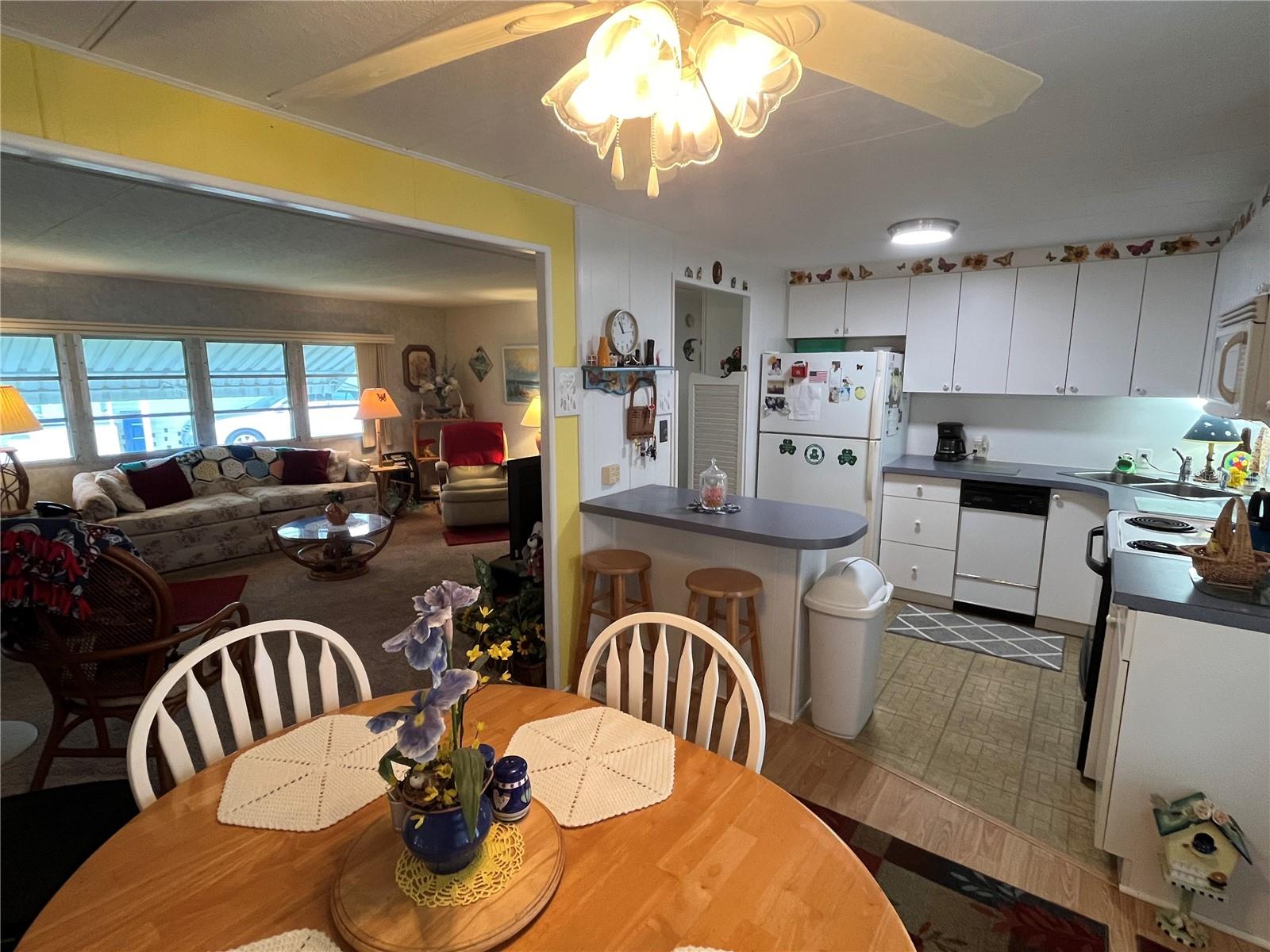 206 ROMA RD, VENICE, FL, 34285