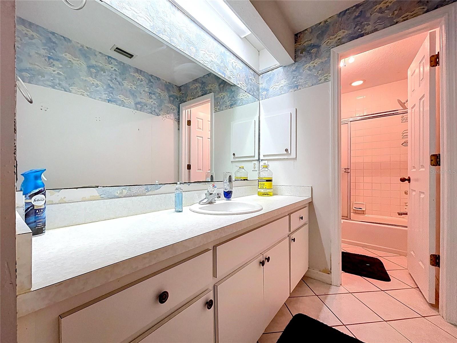8402 SOUTHWOOD PINES ST, LITHIA, FL, 33547