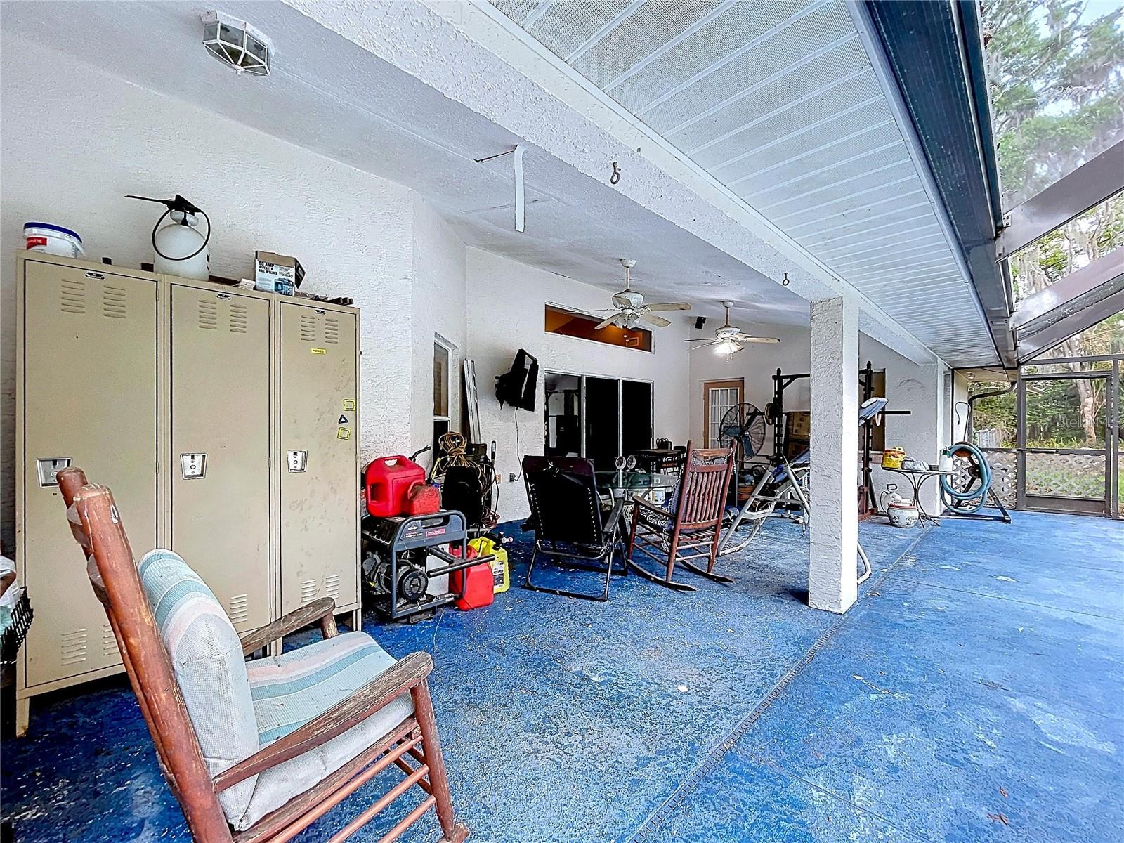8402 SOUTHWOOD PINES ST, LITHIA, FL, 33547