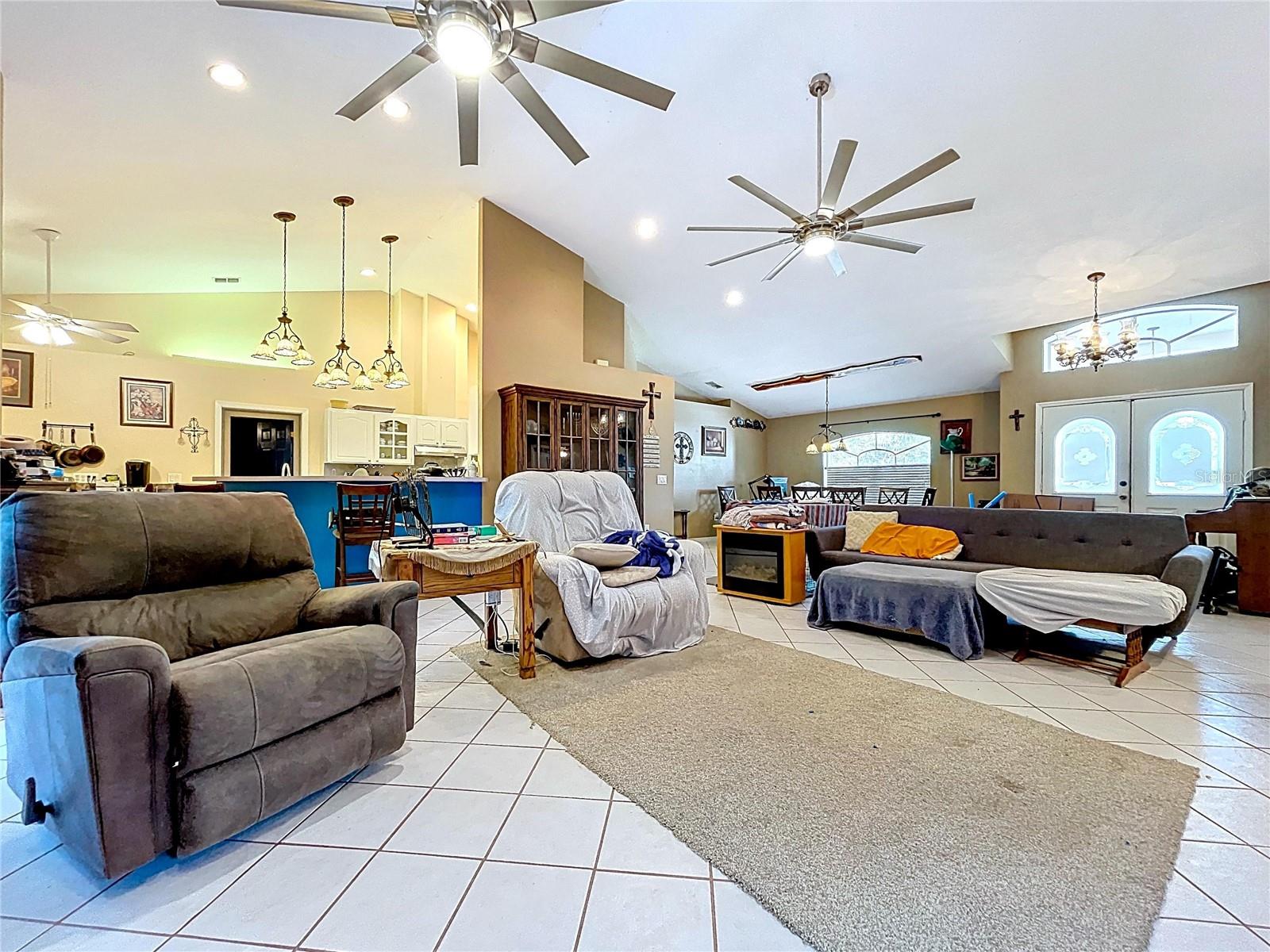 8402 SOUTHWOOD PINES ST, LITHIA, FL, 33547