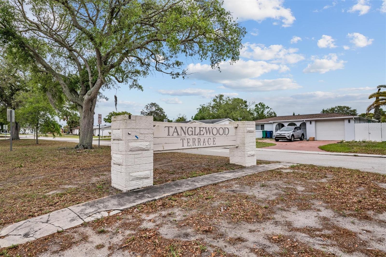 5255 SCHOOL RD, NEW PORT RICHEY, FL, 34653