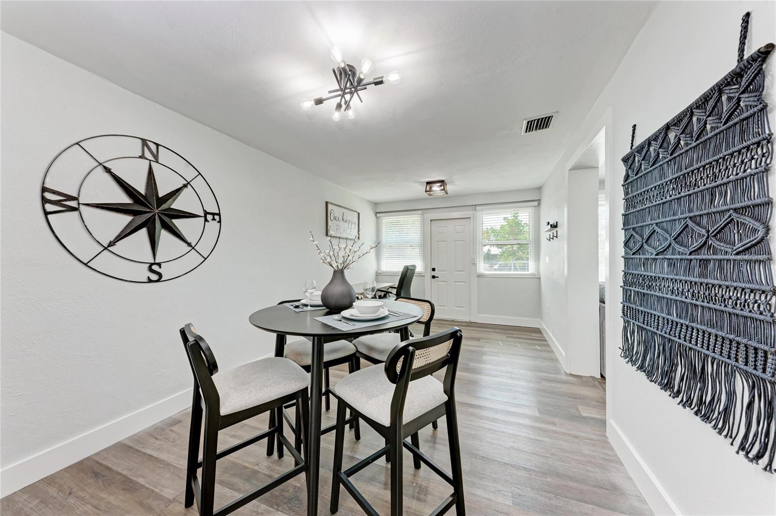 339 SUWANEE AVE, SARASOTA, FL, 34243