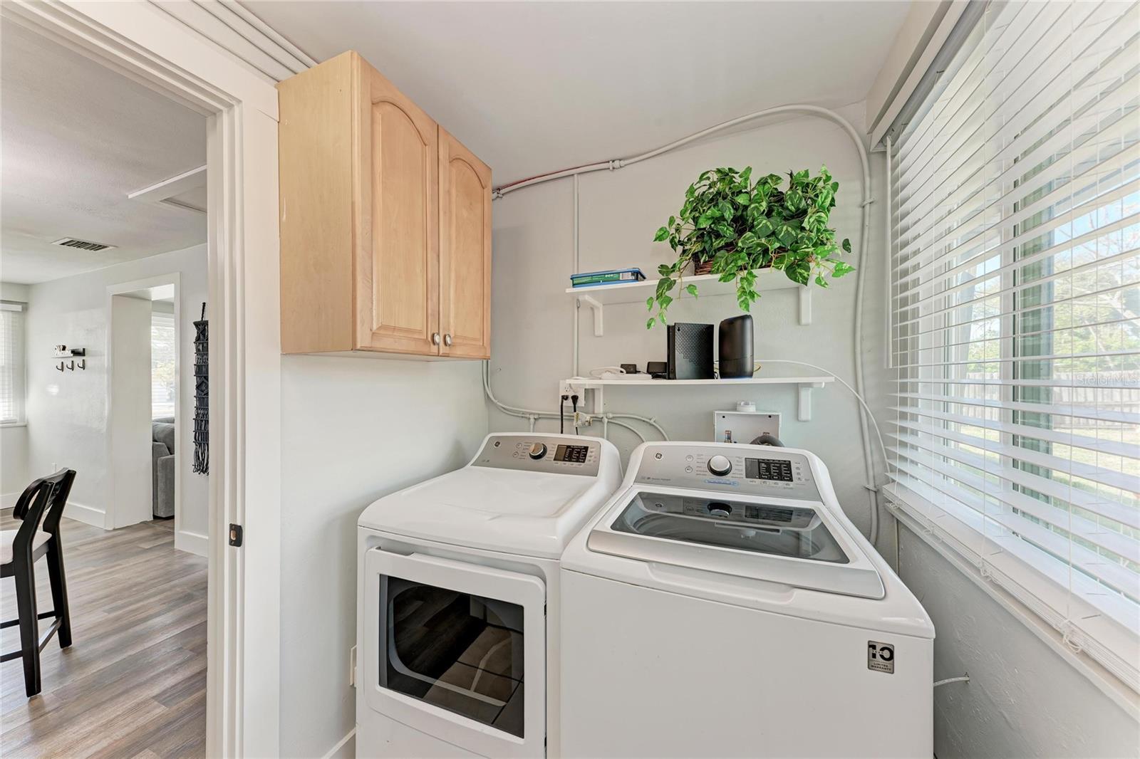 339 SUWANEE AVE, SARASOTA, FL, 34243