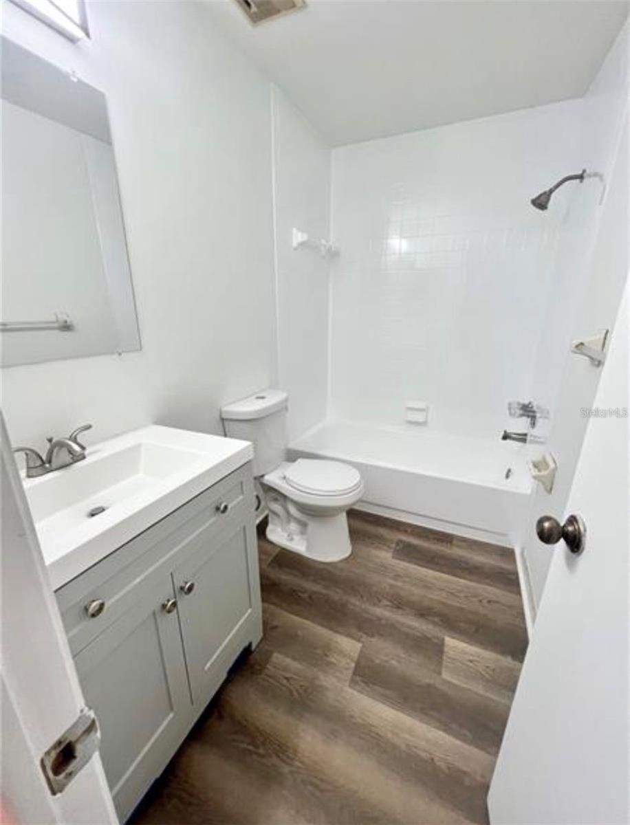 5011 BORDEAUX VILLAGE PL #201, TAMPA, FL, 33617