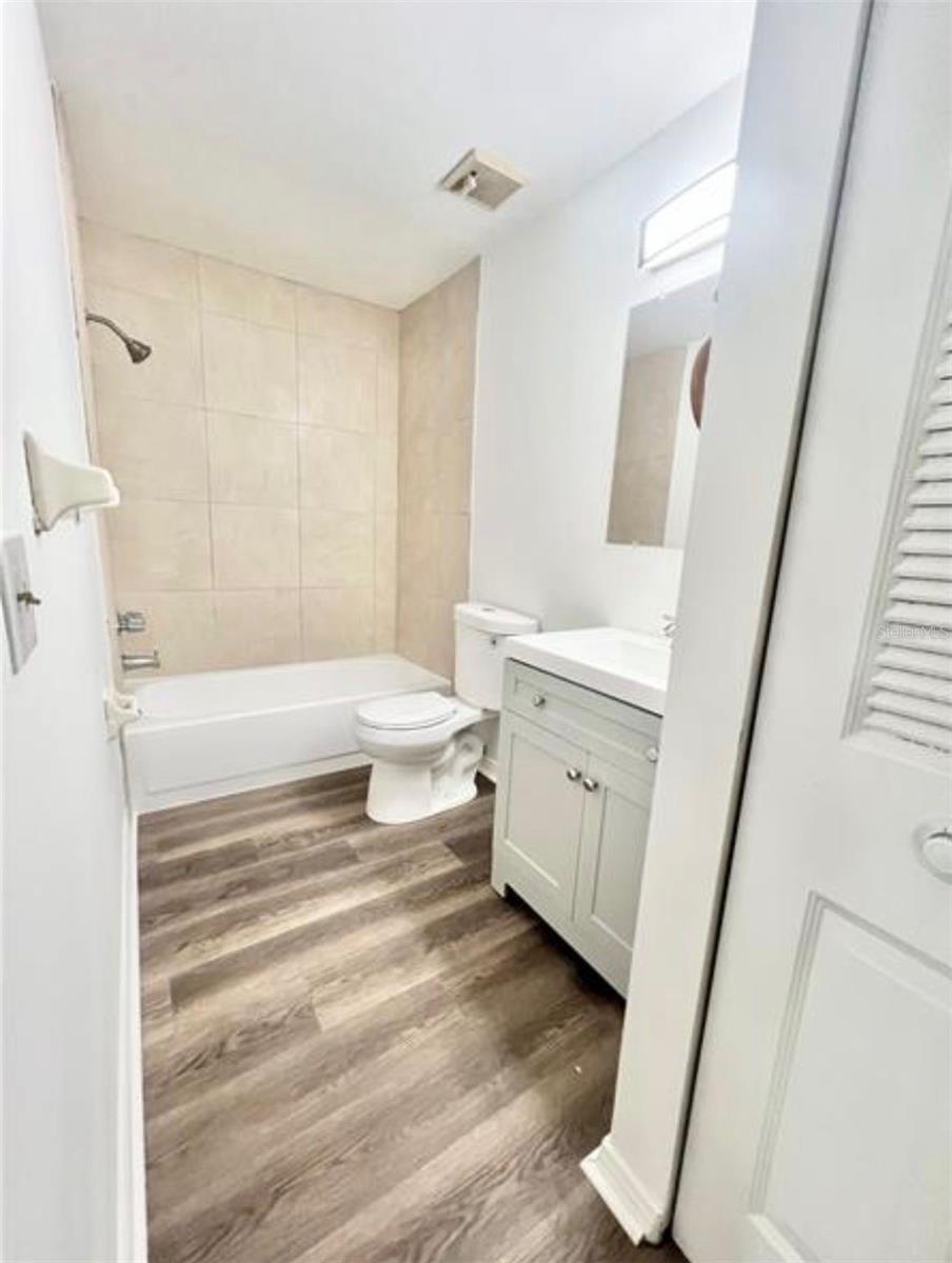5011 BORDEAUX VILLAGE PL #201, TAMPA, FL, 33617