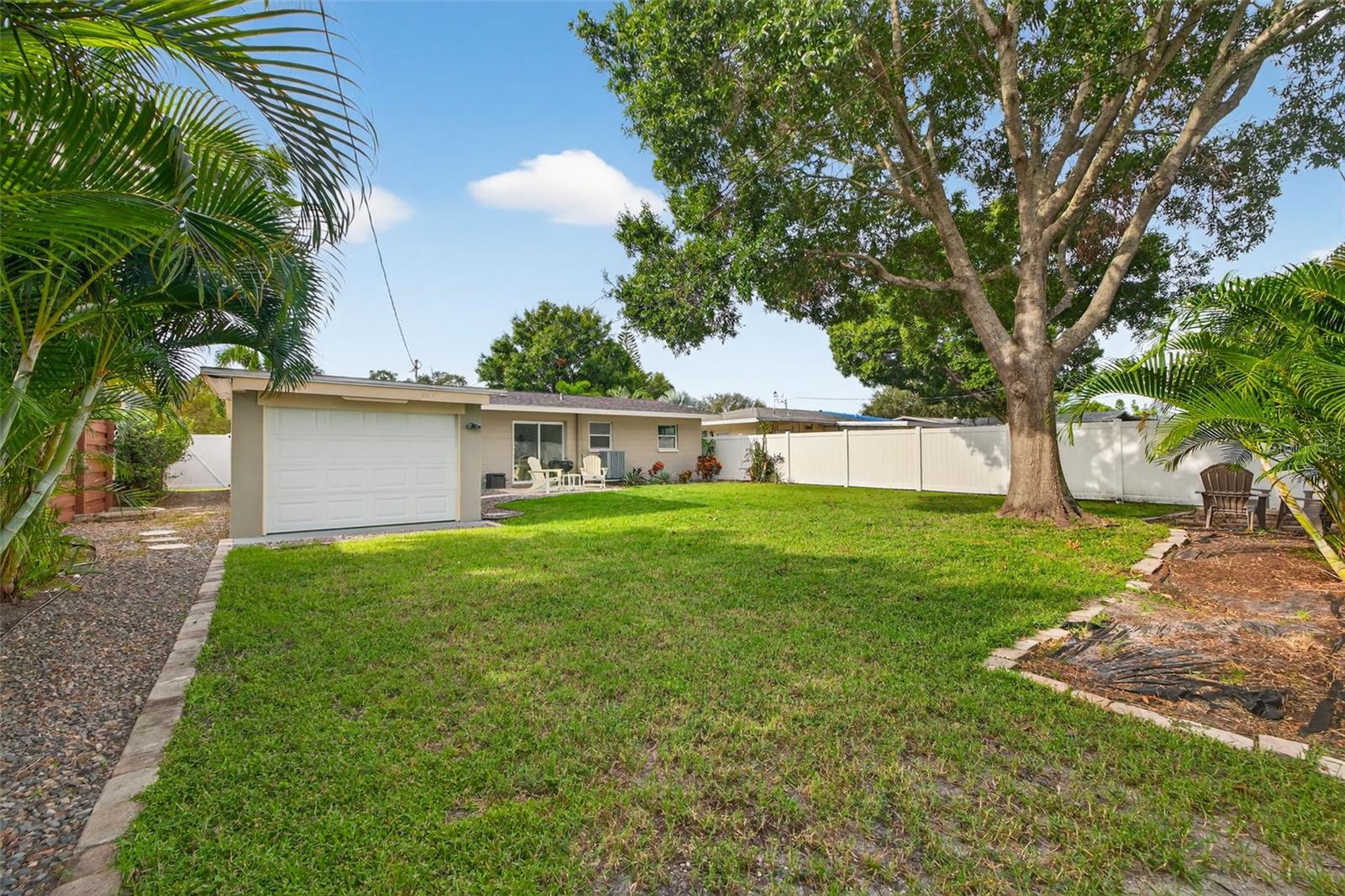637 41ST AVE NE, ST PETERSBURG, FL, 33703