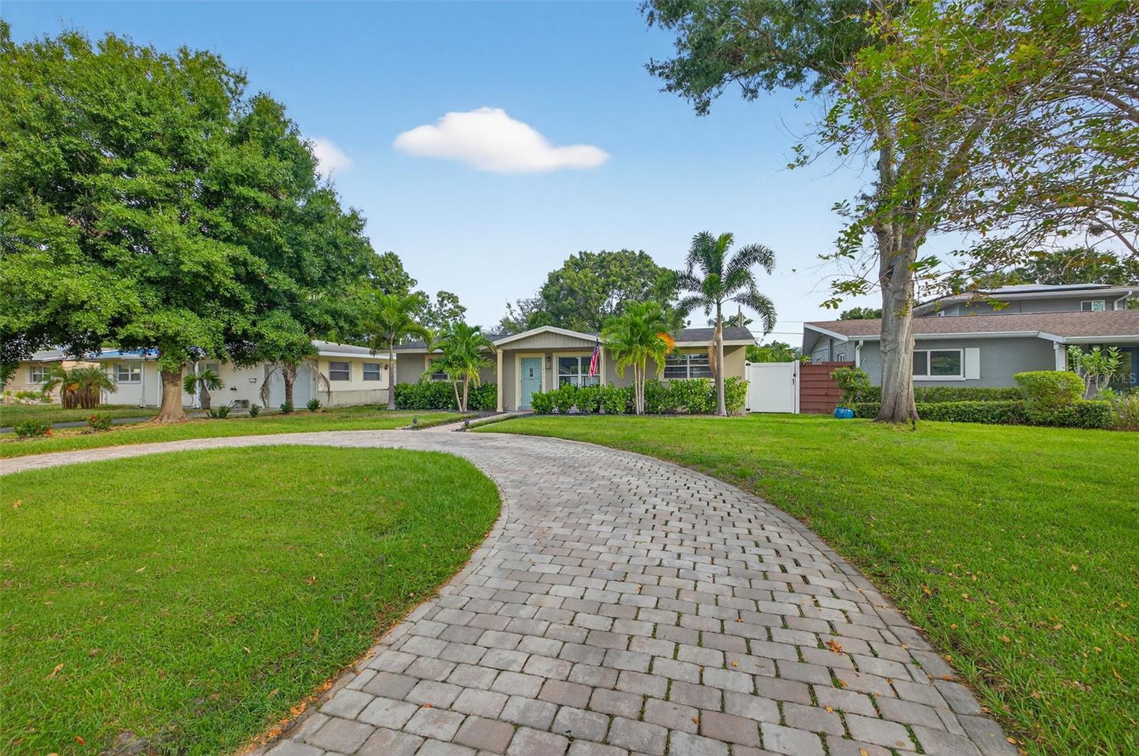 637 41ST AVE NE, ST PETERSBURG, FL, 33703
