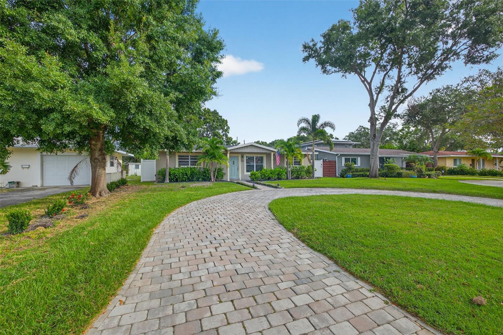 637 41ST AVE NE, ST PETERSBURG, FL, 33703