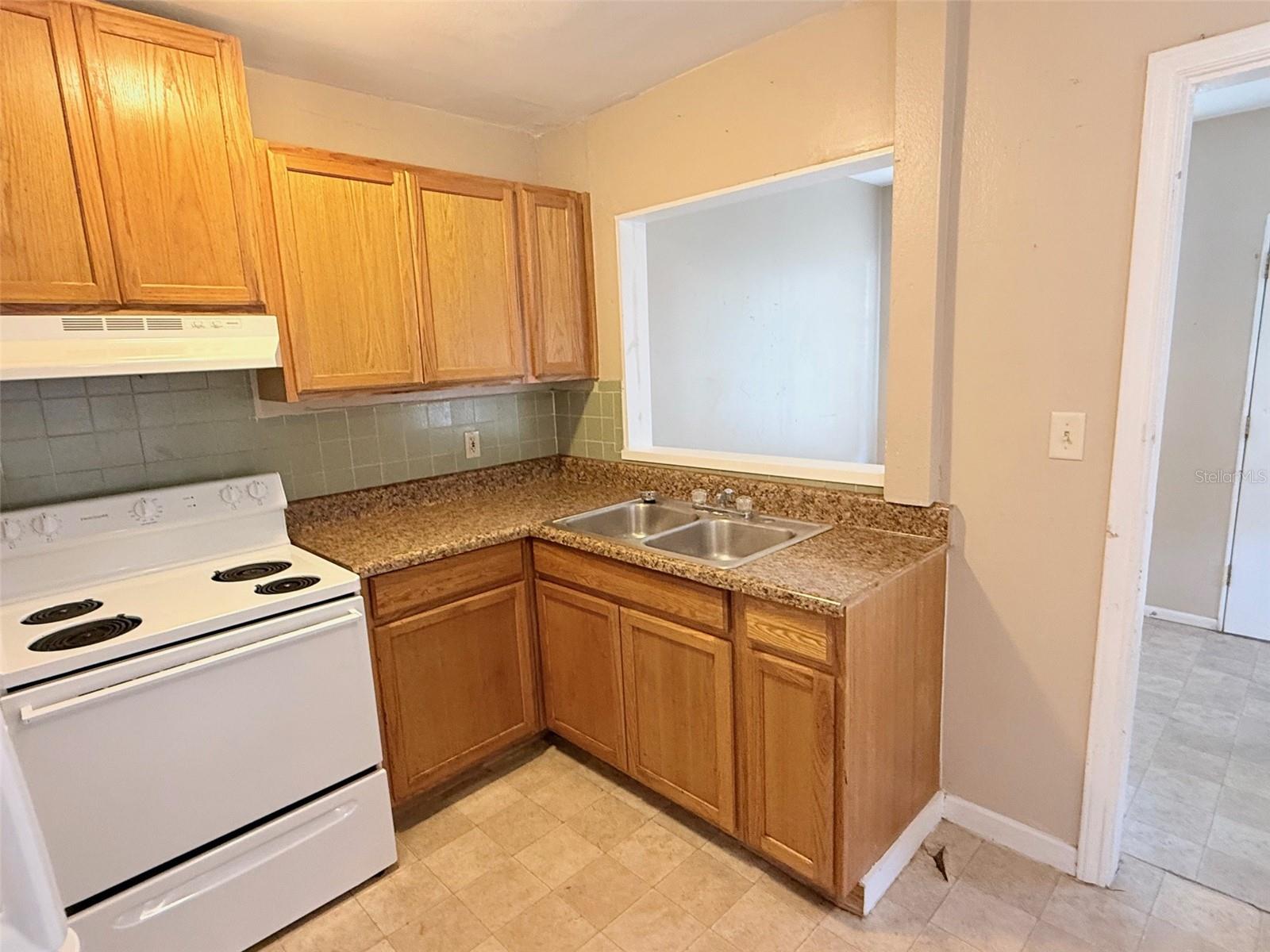 2835 DR MARTIN LUTHER KING JR ST S, ST PETERSBURG, FL, 33705