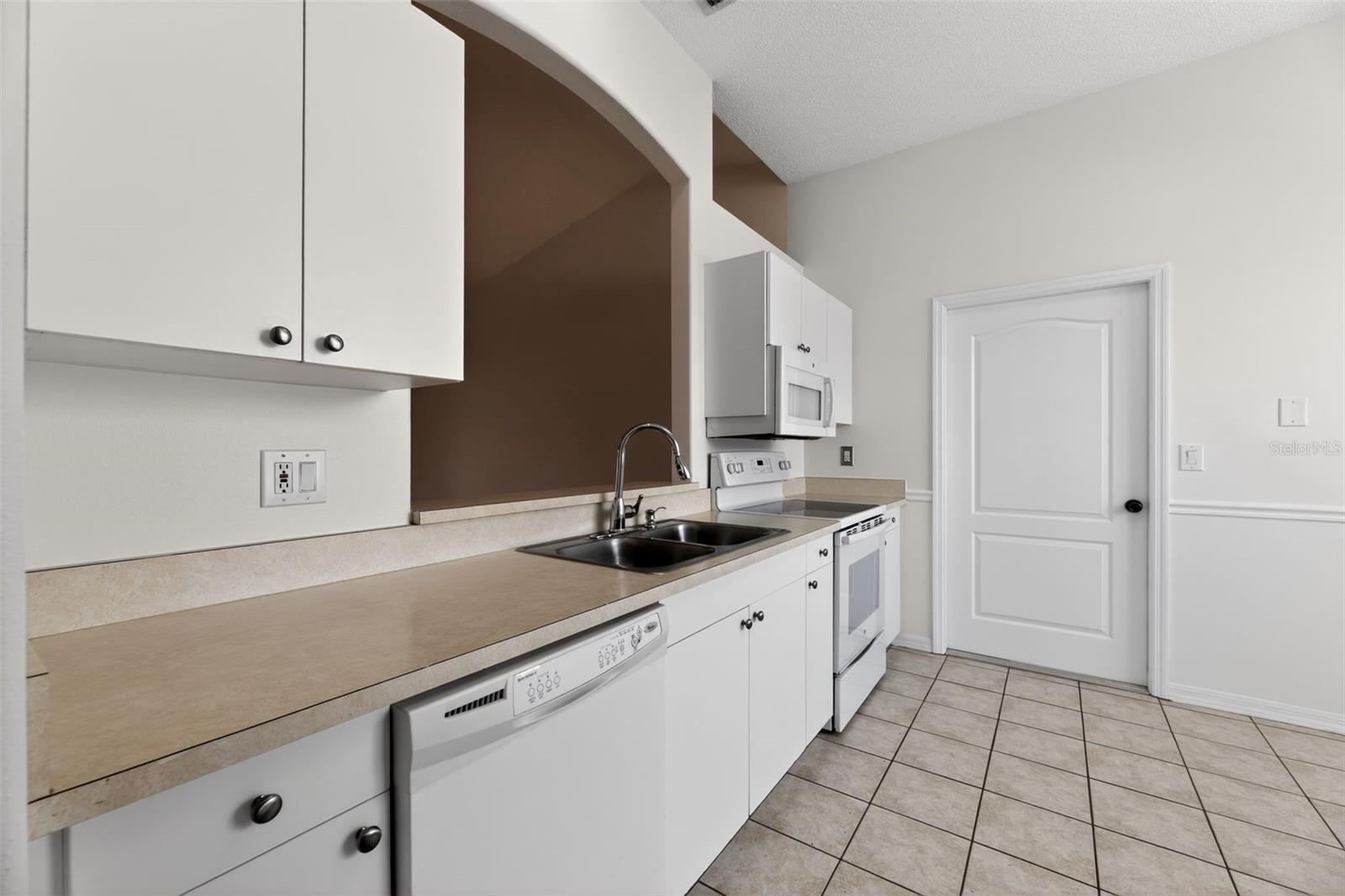 26 WOOD AMBER LN, PALM COAST, FL, 32164