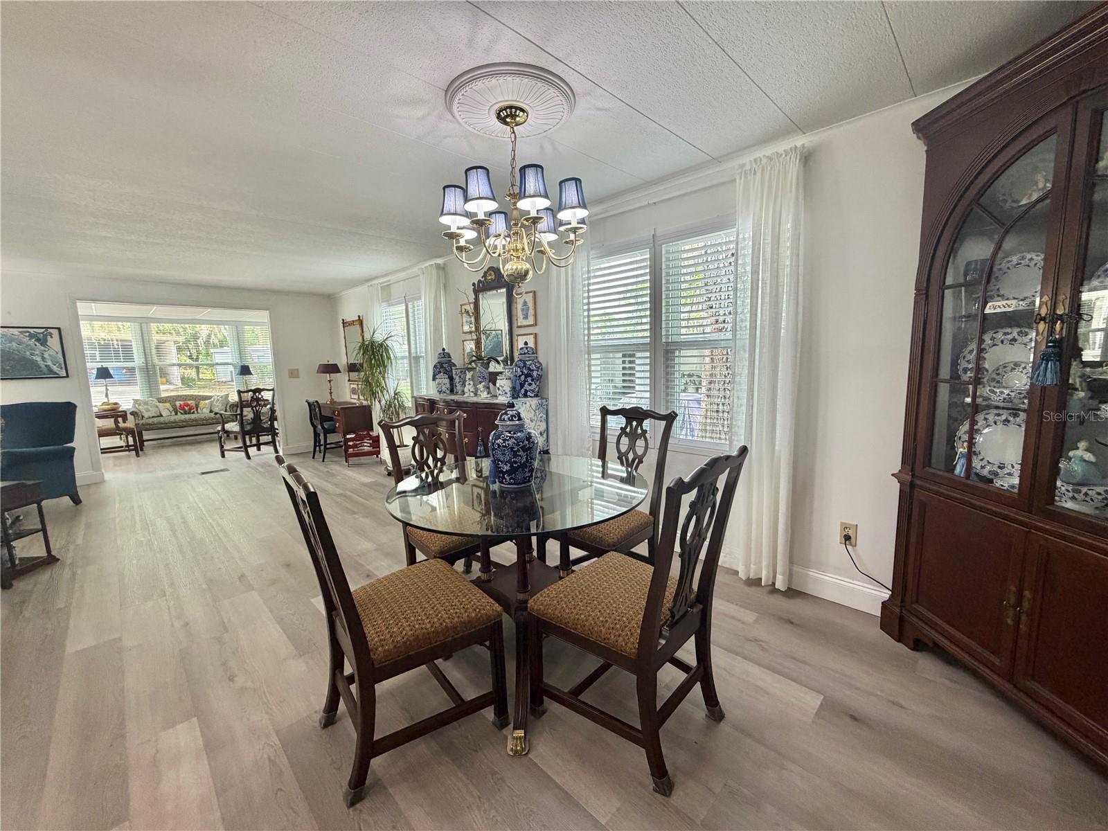 103 ROYAL PALM DR, LEESBURG, FL, 34748