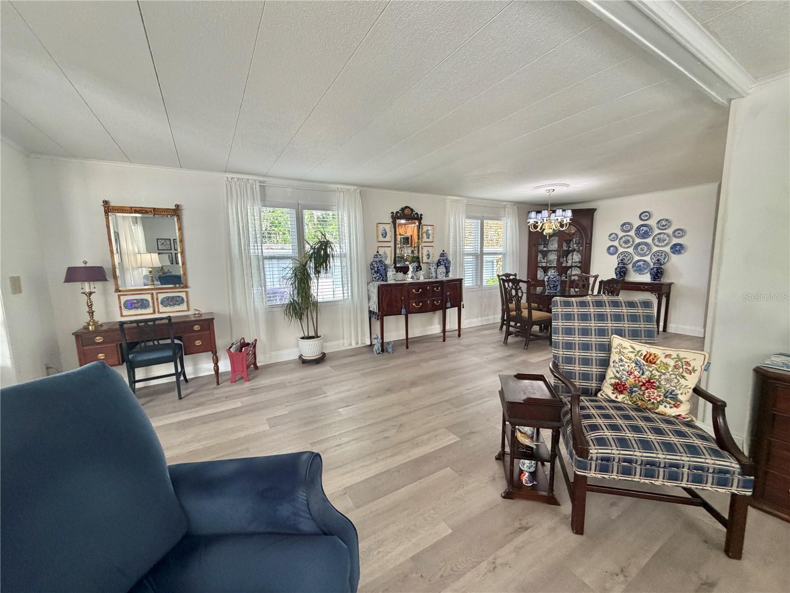 103 ROYAL PALM DR, LEESBURG, FL, 34748