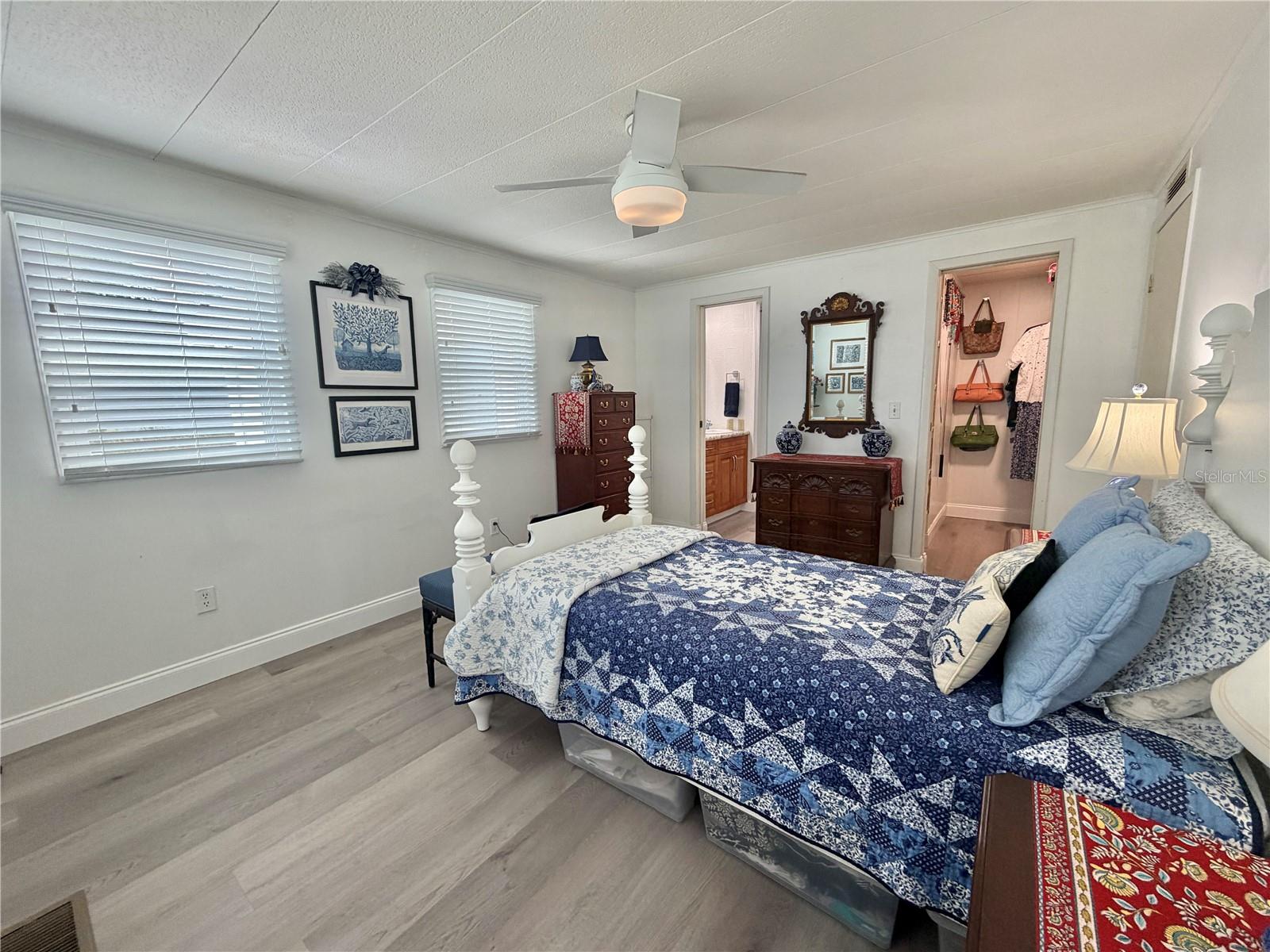 103 ROYAL PALM DR, LEESBURG, FL, 34748