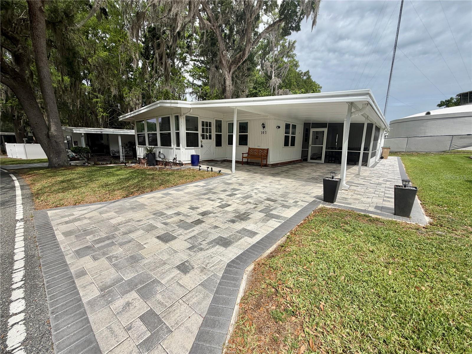 103 ROYAL PALM DR, LEESBURG, FL, 34748