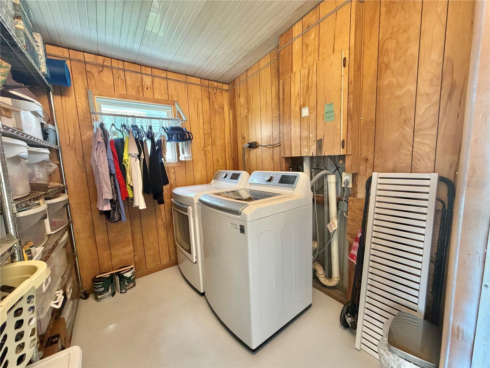 103 ROYAL PALM DR, LEESBURG, FL, 34748
