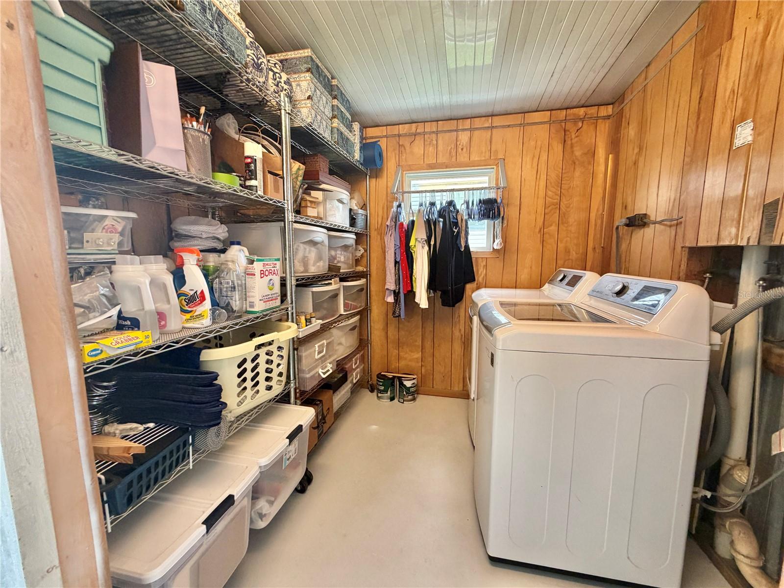 103 ROYAL PALM DR, LEESBURG, FL, 34748