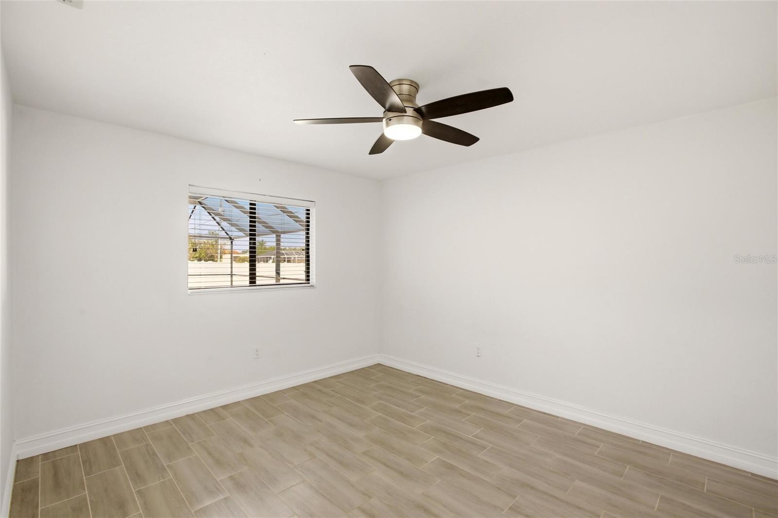 176 N WATERWAY DR NW, PORT CHARLOTTE, FL, 33952