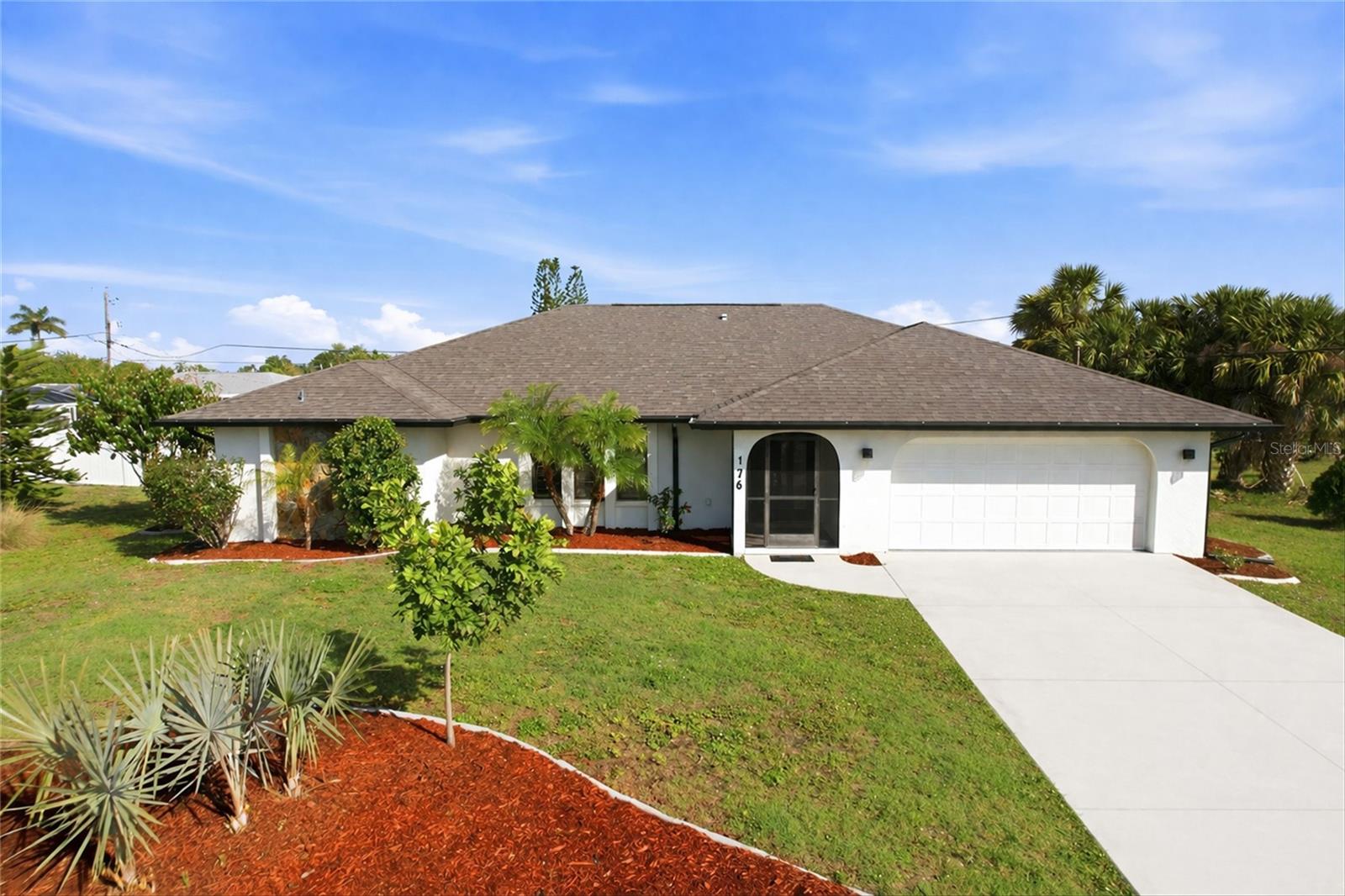 176 N WATERWAY DR NW, PORT CHARLOTTE, FL, 33952