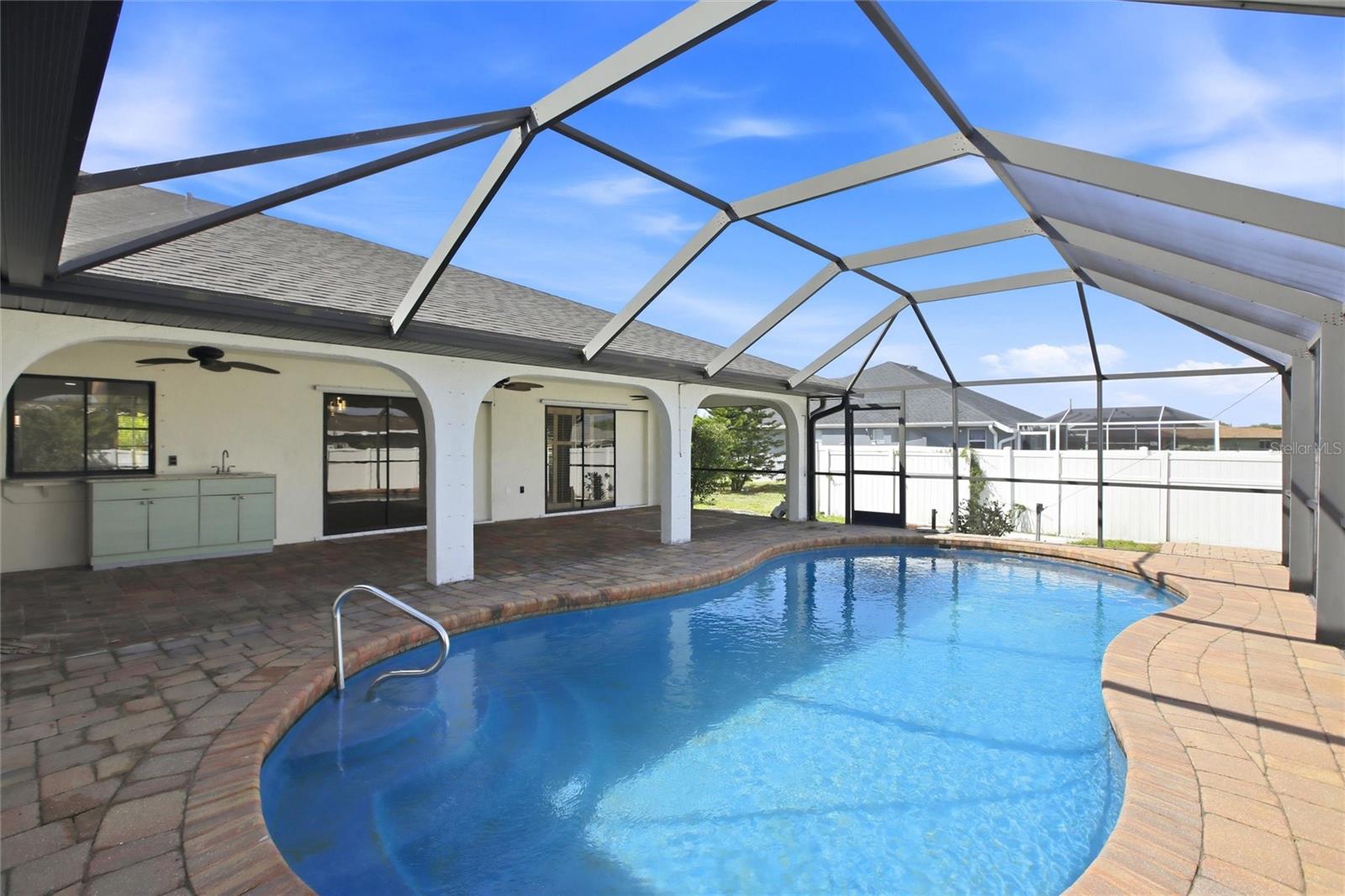 176 N WATERWAY DR NW, PORT CHARLOTTE, FL, 33952