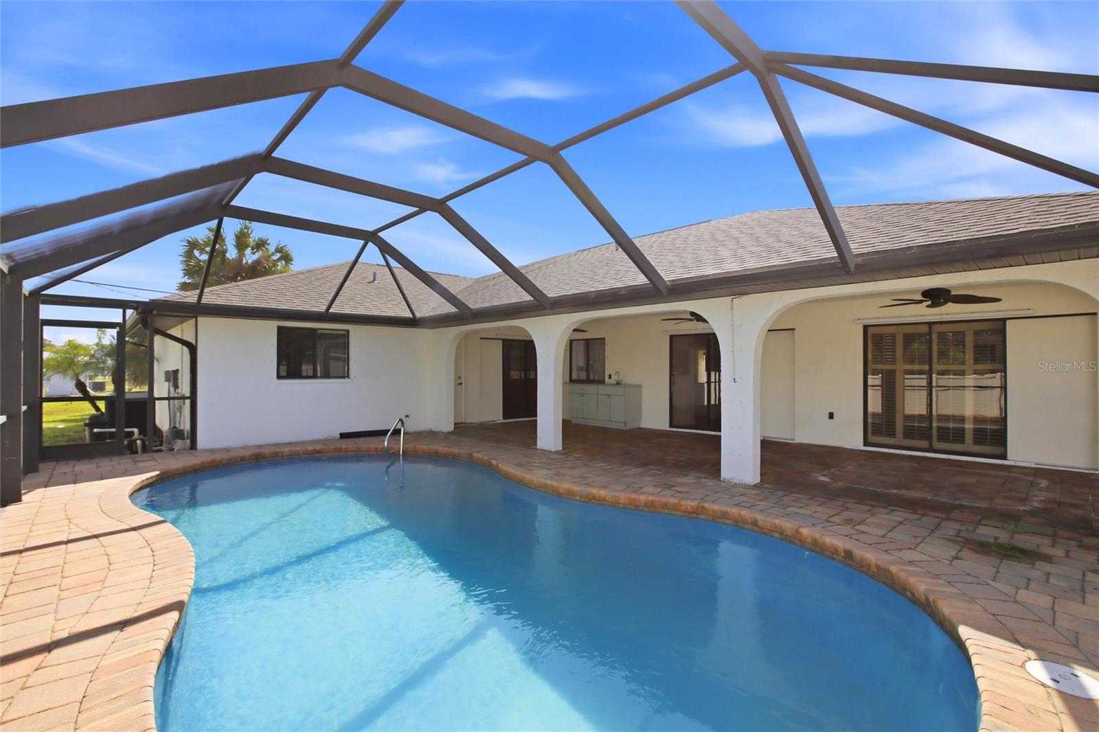 176 N WATERWAY DR NW, PORT CHARLOTTE, FL, 33952