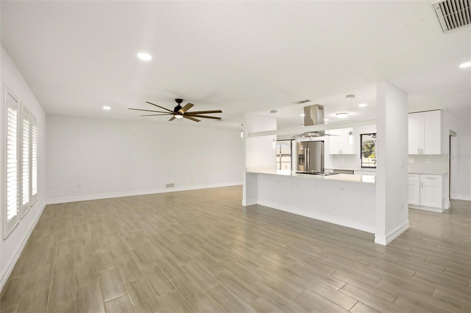 176 N WATERWAY DR NW, PORT CHARLOTTE, FL, 33952