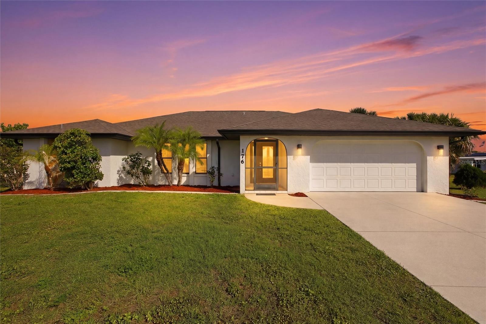 176 N WATERWAY DR NW, PORT CHARLOTTE, FL, 33952