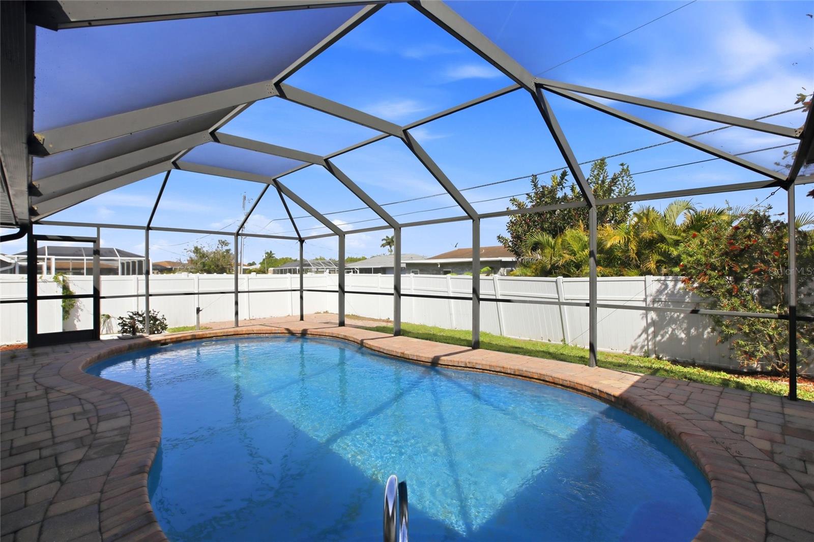 176 N WATERWAY DR NW, PORT CHARLOTTE, FL, 33952