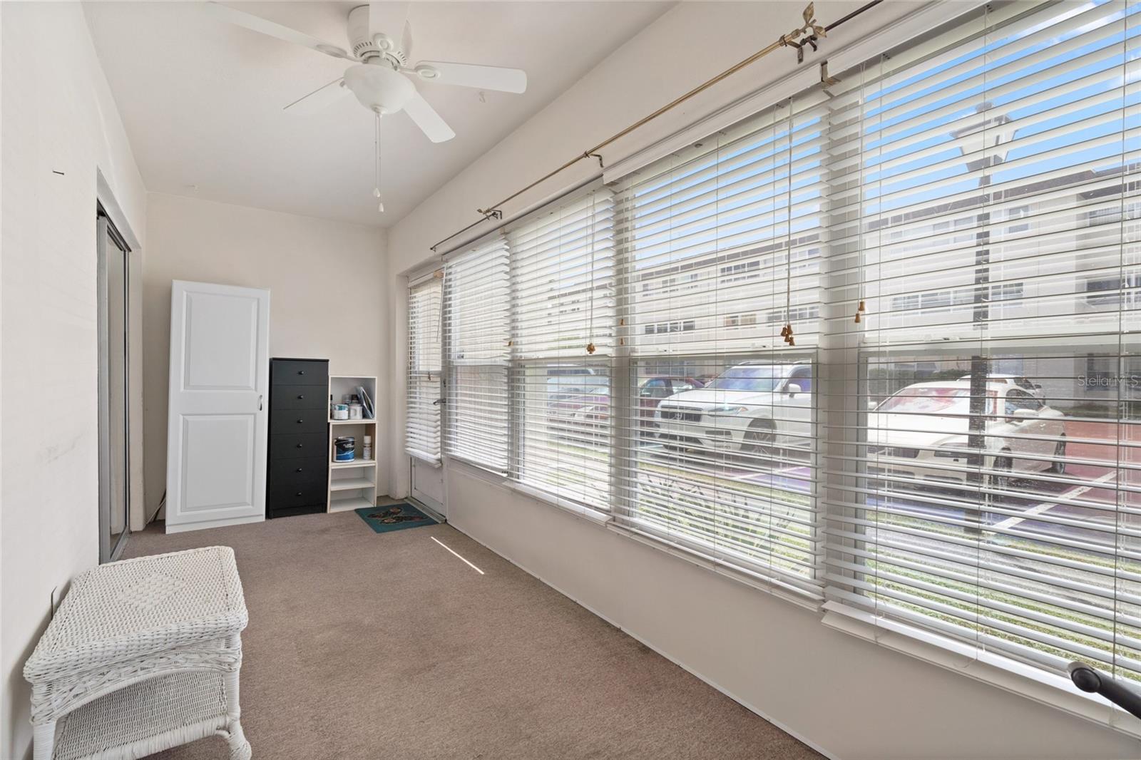 209 NE LINCOLN CIR N #109, ST PETERSBURG, FL, 33702