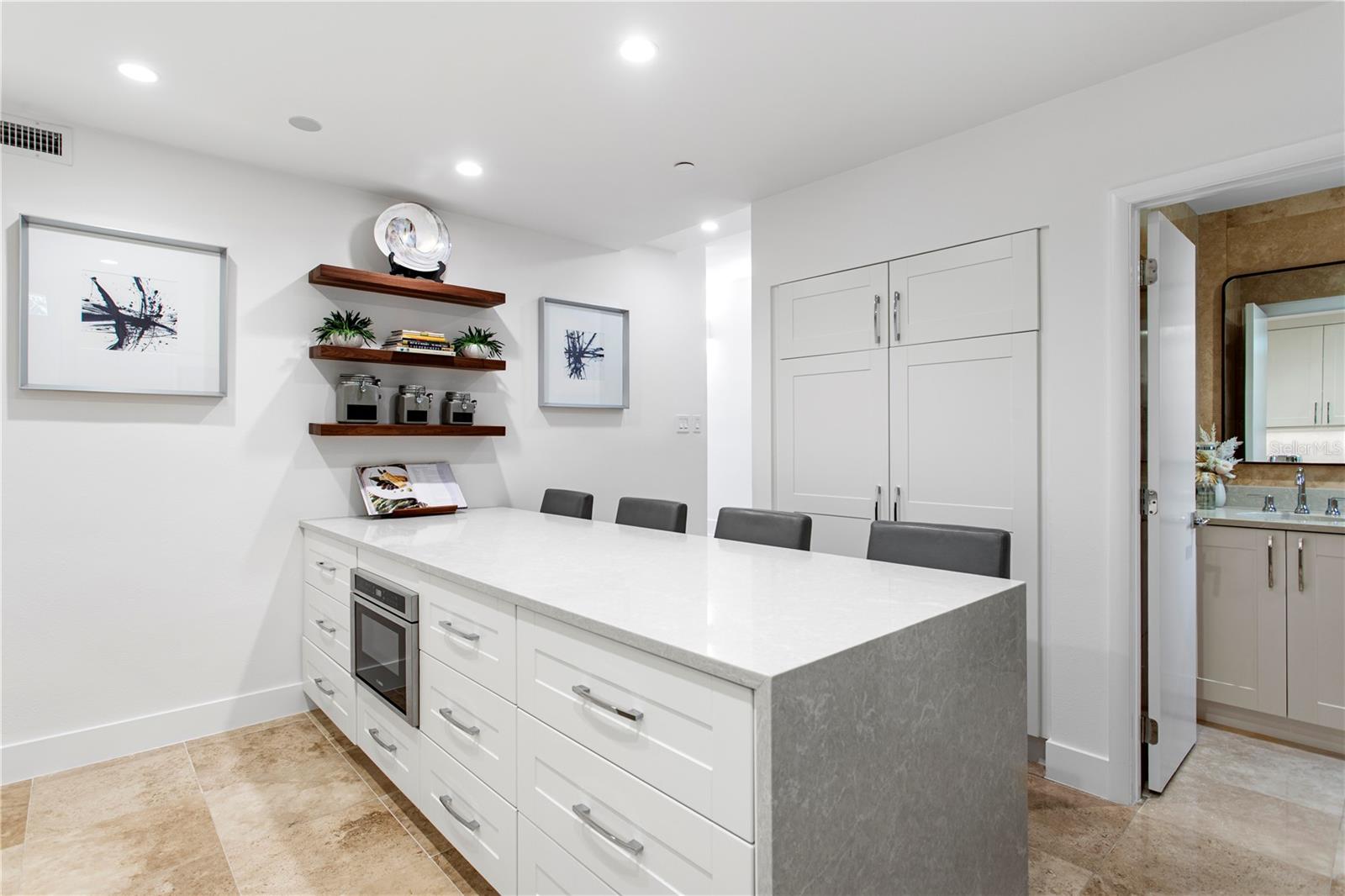 4950 BAYSHORE BLVD #25D, TAMPA, FL, 33611
