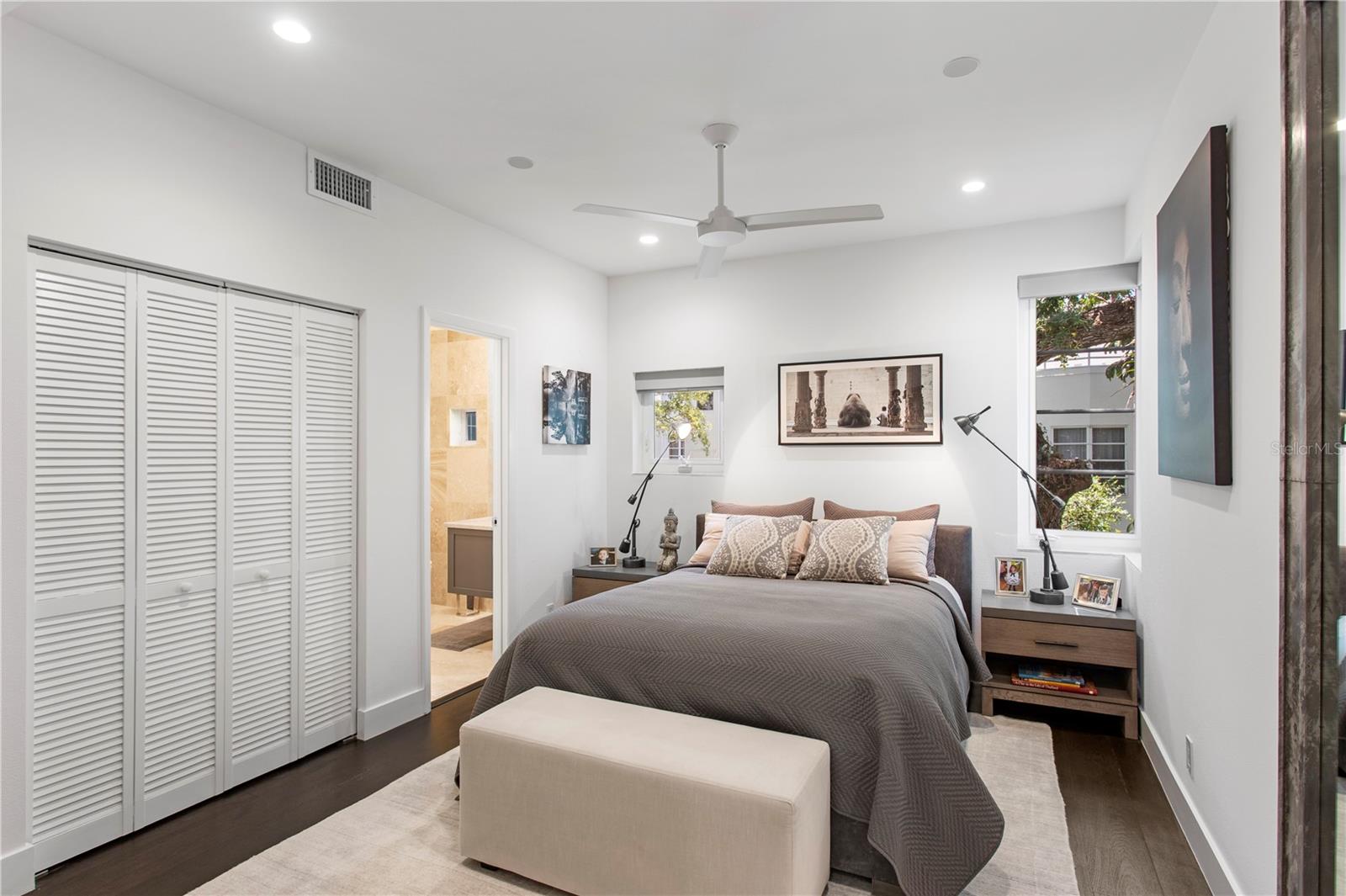 4950 BAYSHORE BLVD #25D, TAMPA, FL, 33611