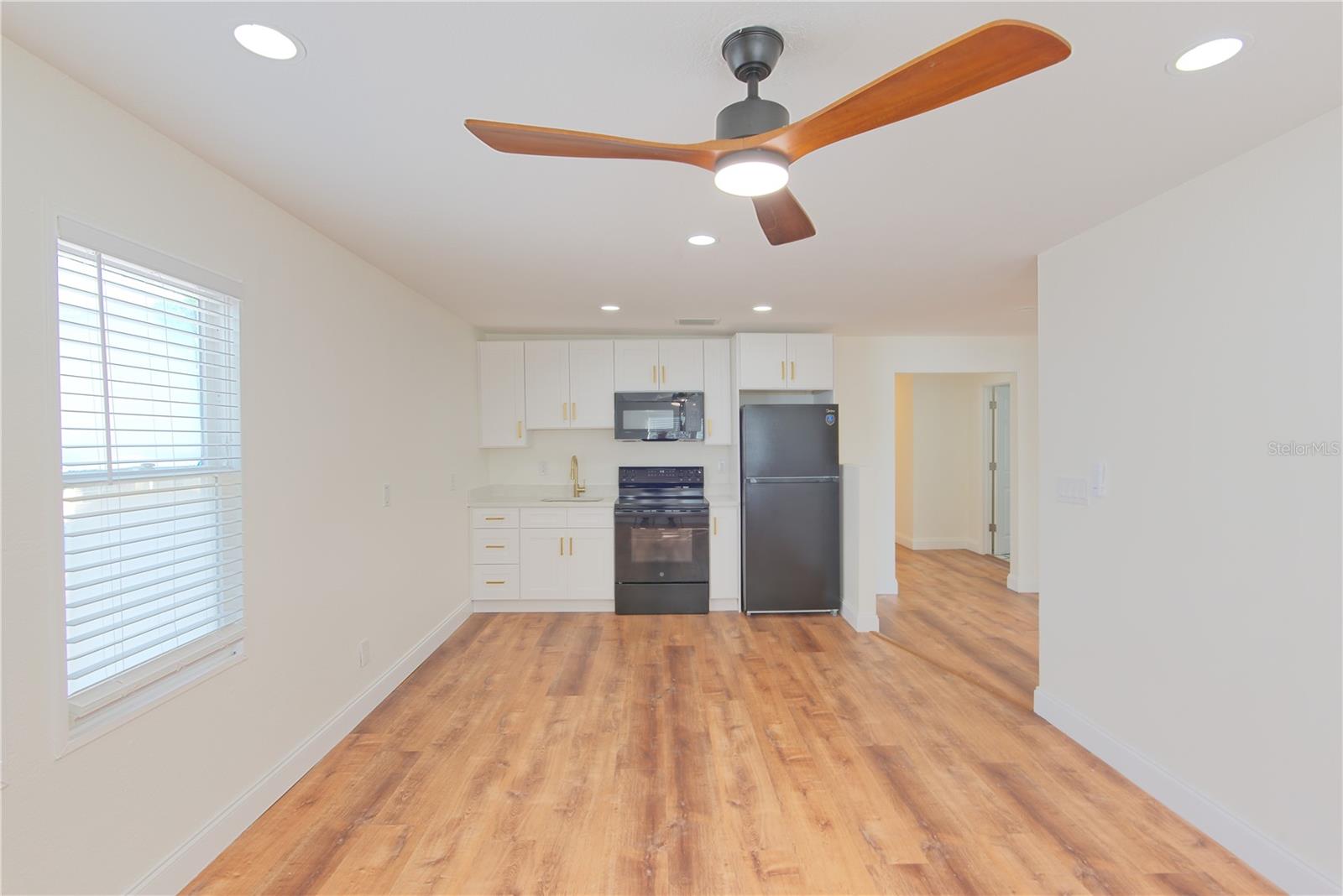 1200 40TH ST S, ST PETERSBURG, FL, 33711
