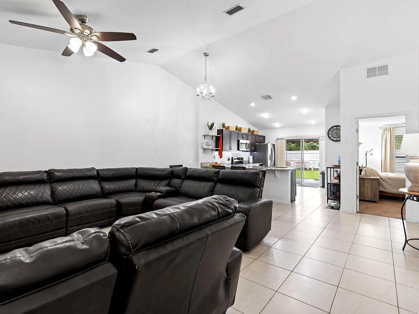 84 BUTTONWORTH DR, PALM COAST, FL, 32137