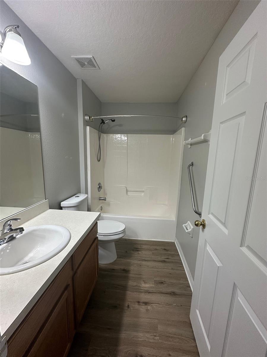 1001 LAKE CHARLES DR, DAVENPORT, FL, 33837