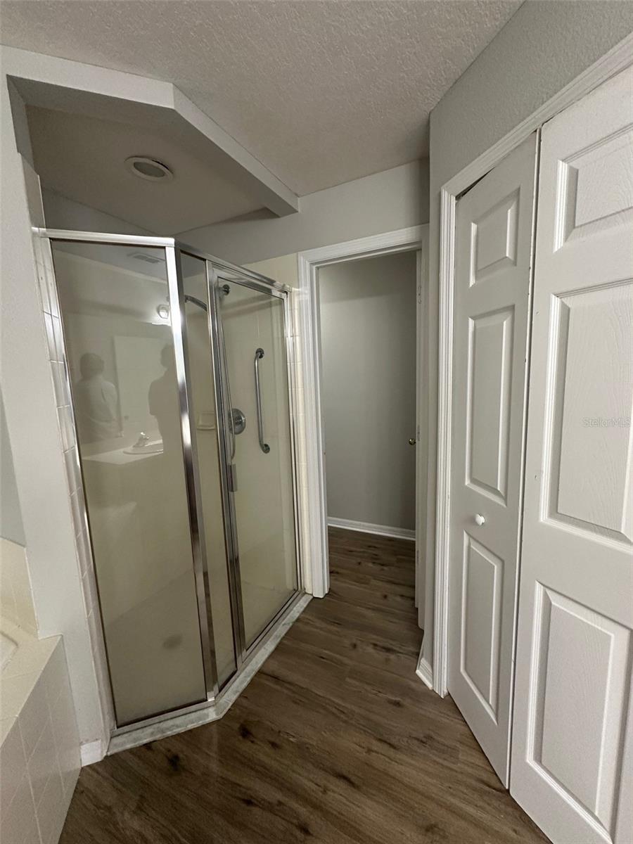 1001 LAKE CHARLES DR, DAVENPORT, FL, 33837