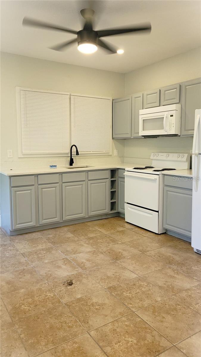 137 S STONE ST, DELAND, FL, 32720